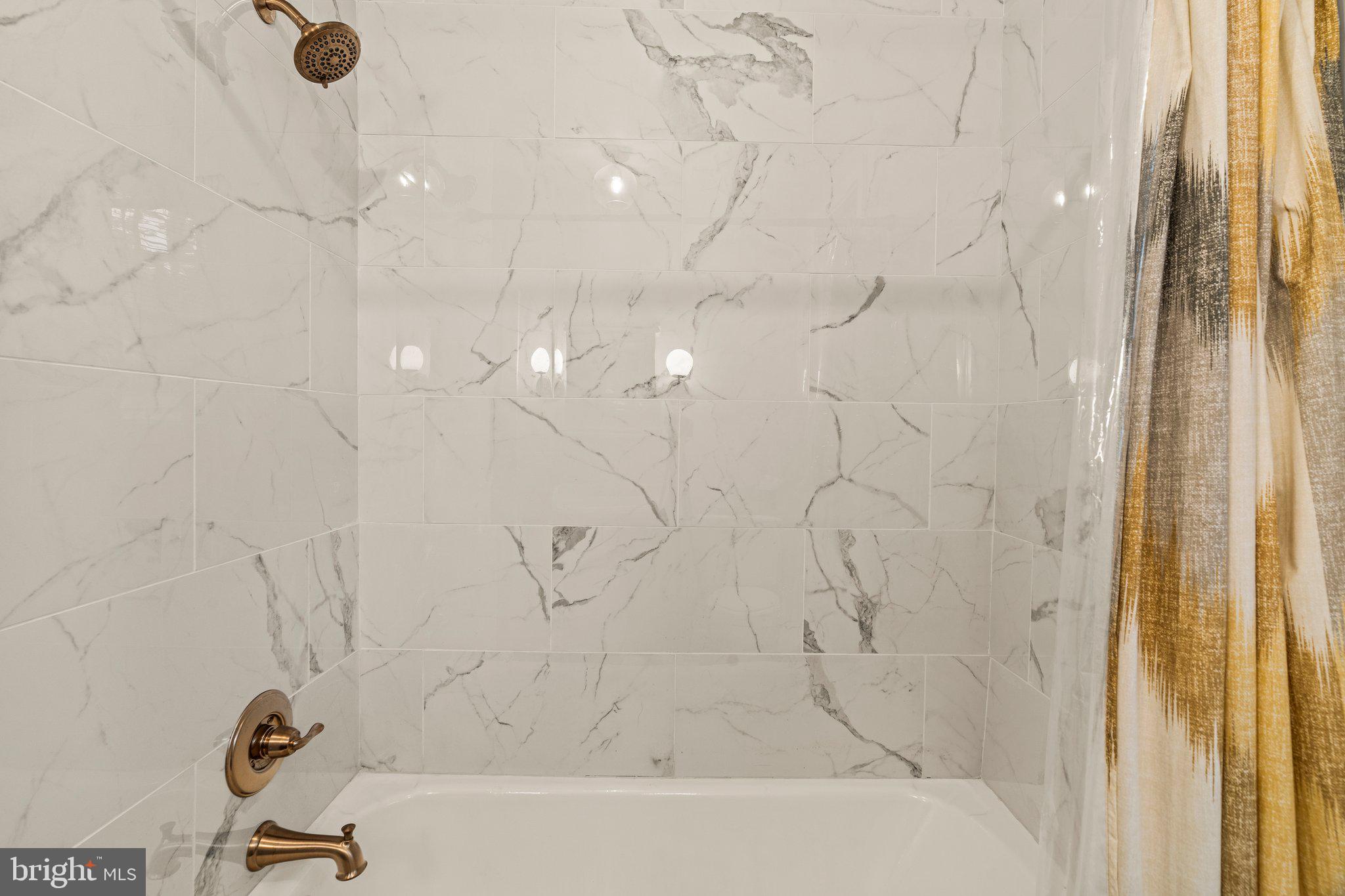 PHILADELPHIA - Residential Lease