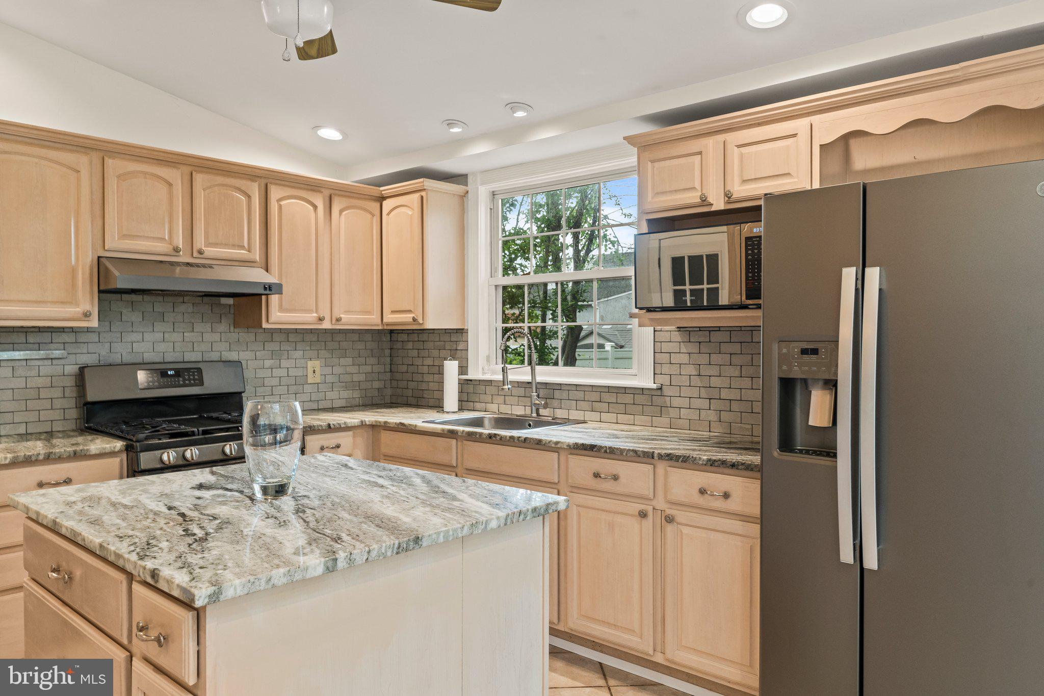 PHILADELPHIA - Residential Lease