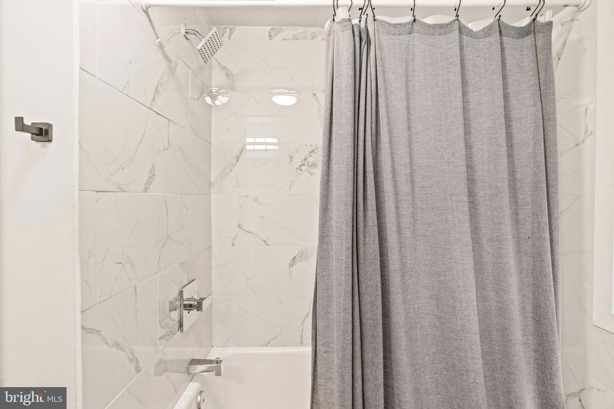 PHILADELPHIA - Residential Lease