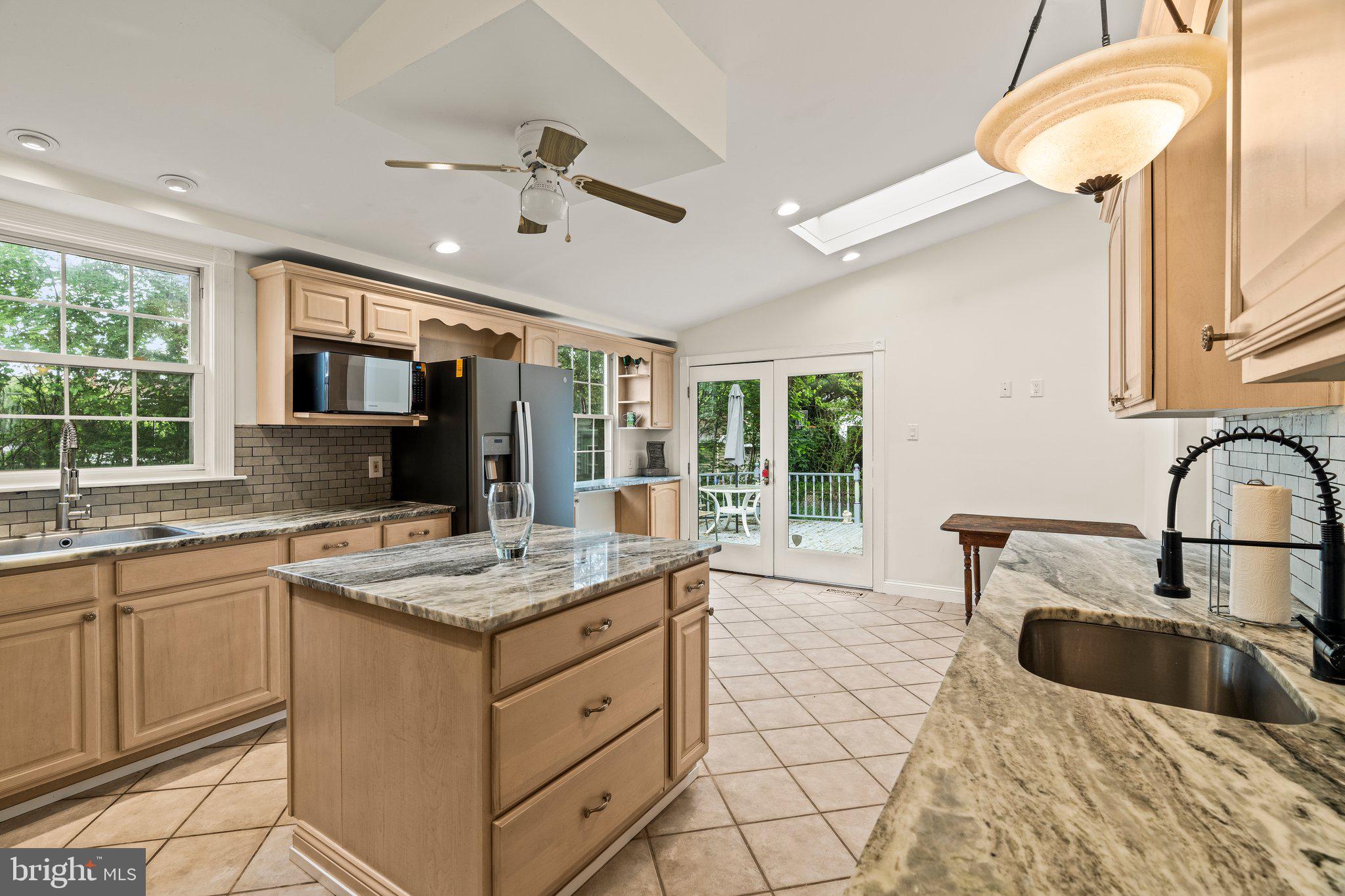 PHILADELPHIA - Residential Lease