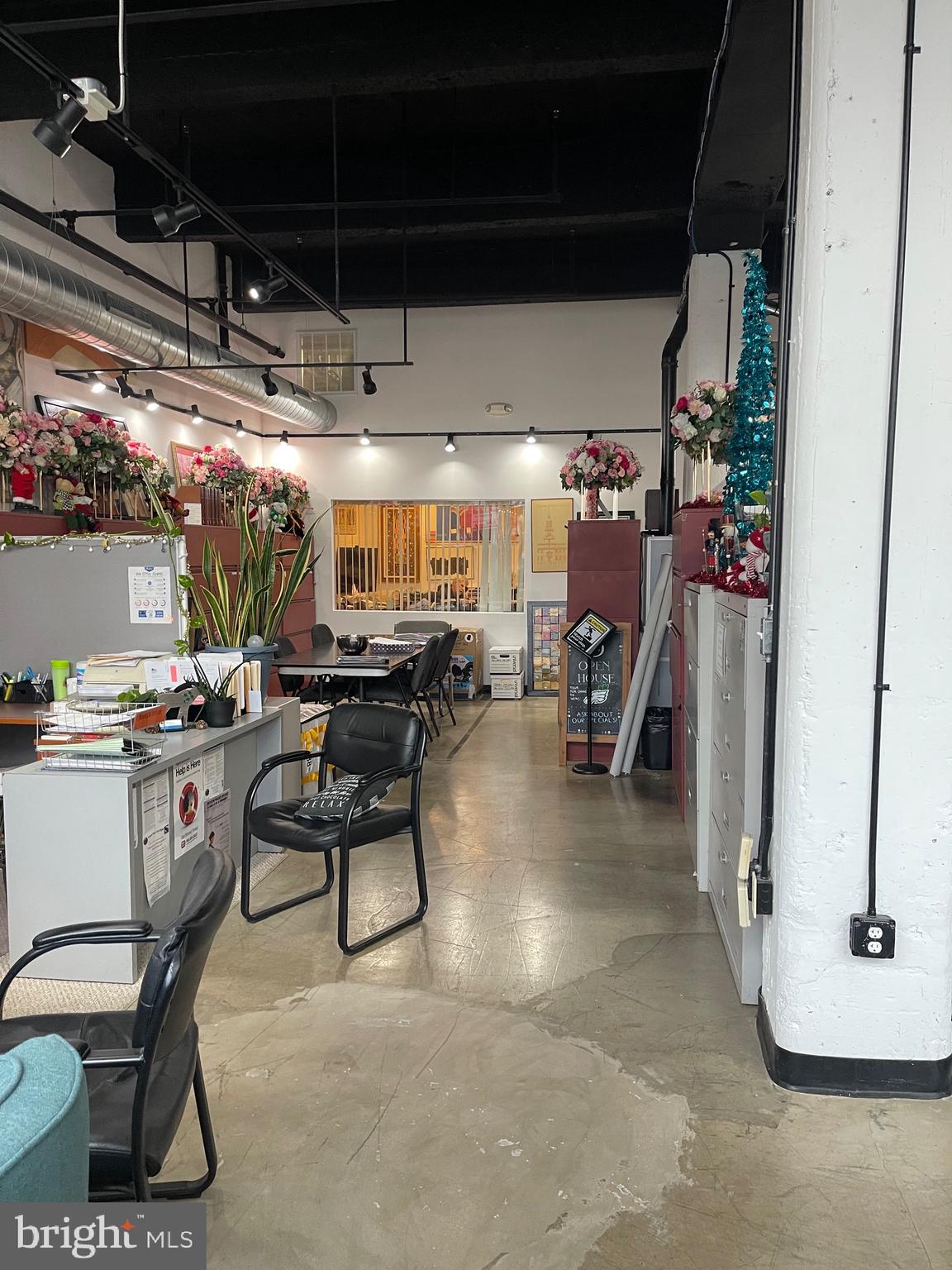 NORTHERN LIBERTIES - Commercial Lease