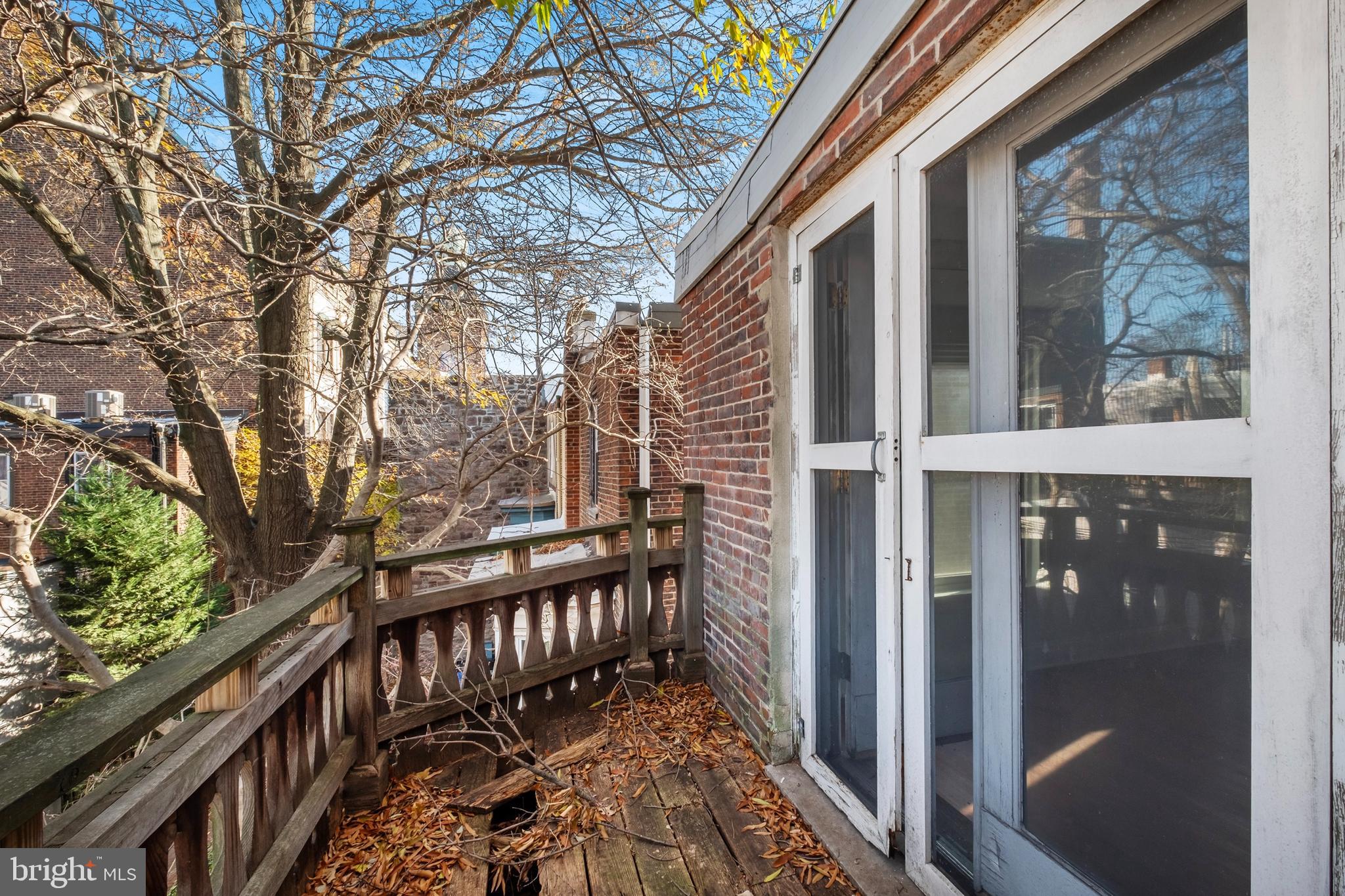 FAIRMOUNT - Residential