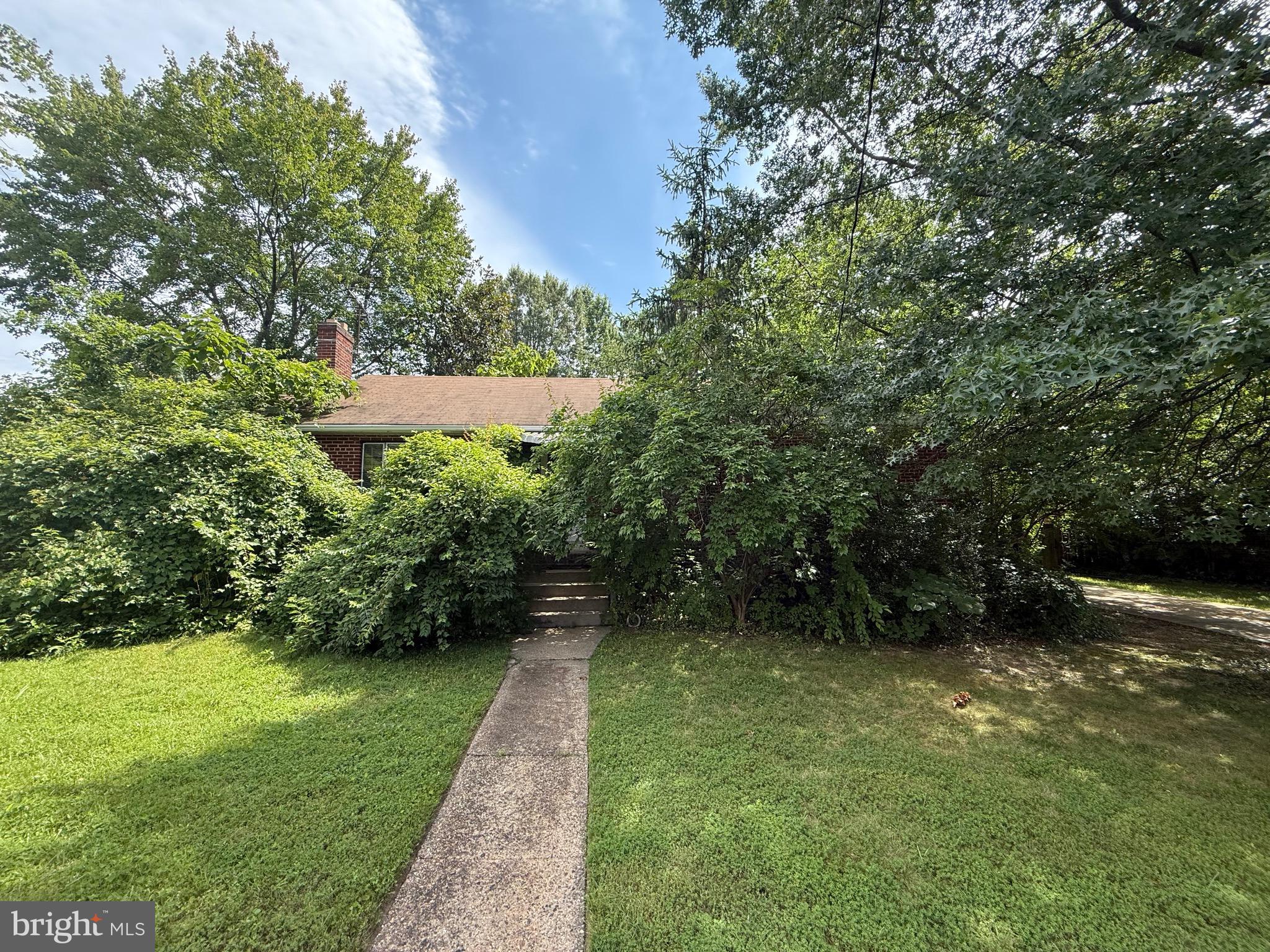 3019 N TUCKAHOE STREET