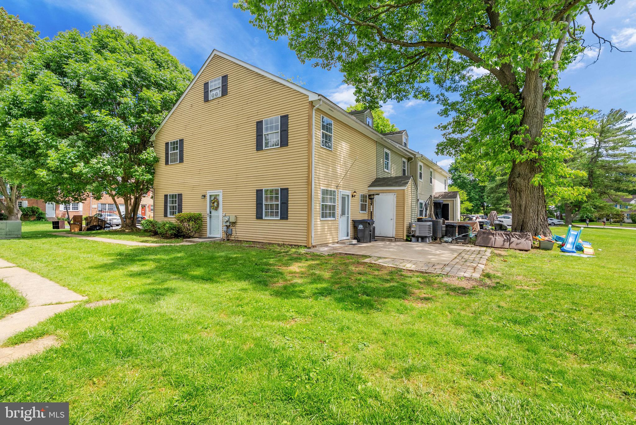 239 CORWEN TERRACE 4