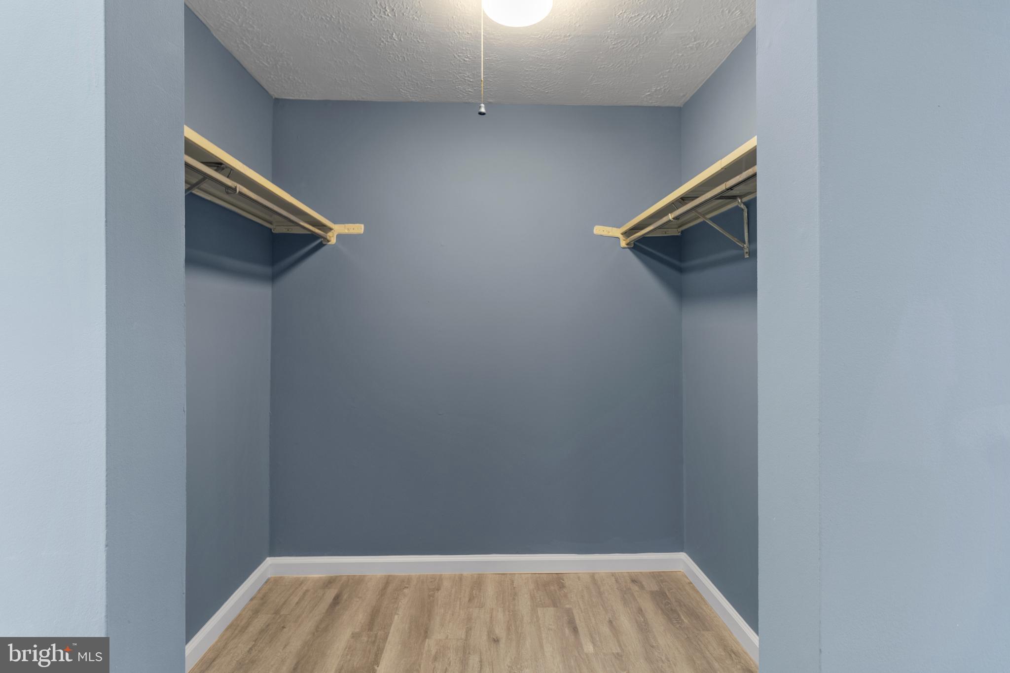 WESTHAMPTON - Residential