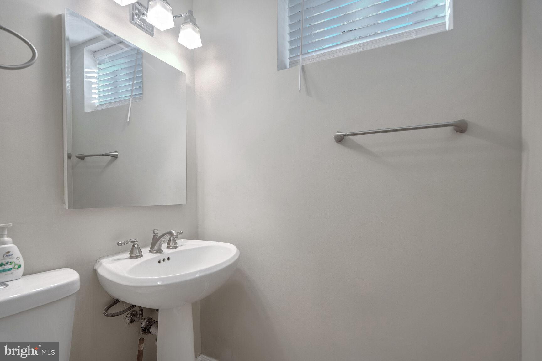 WOODBURN - Residential Lease