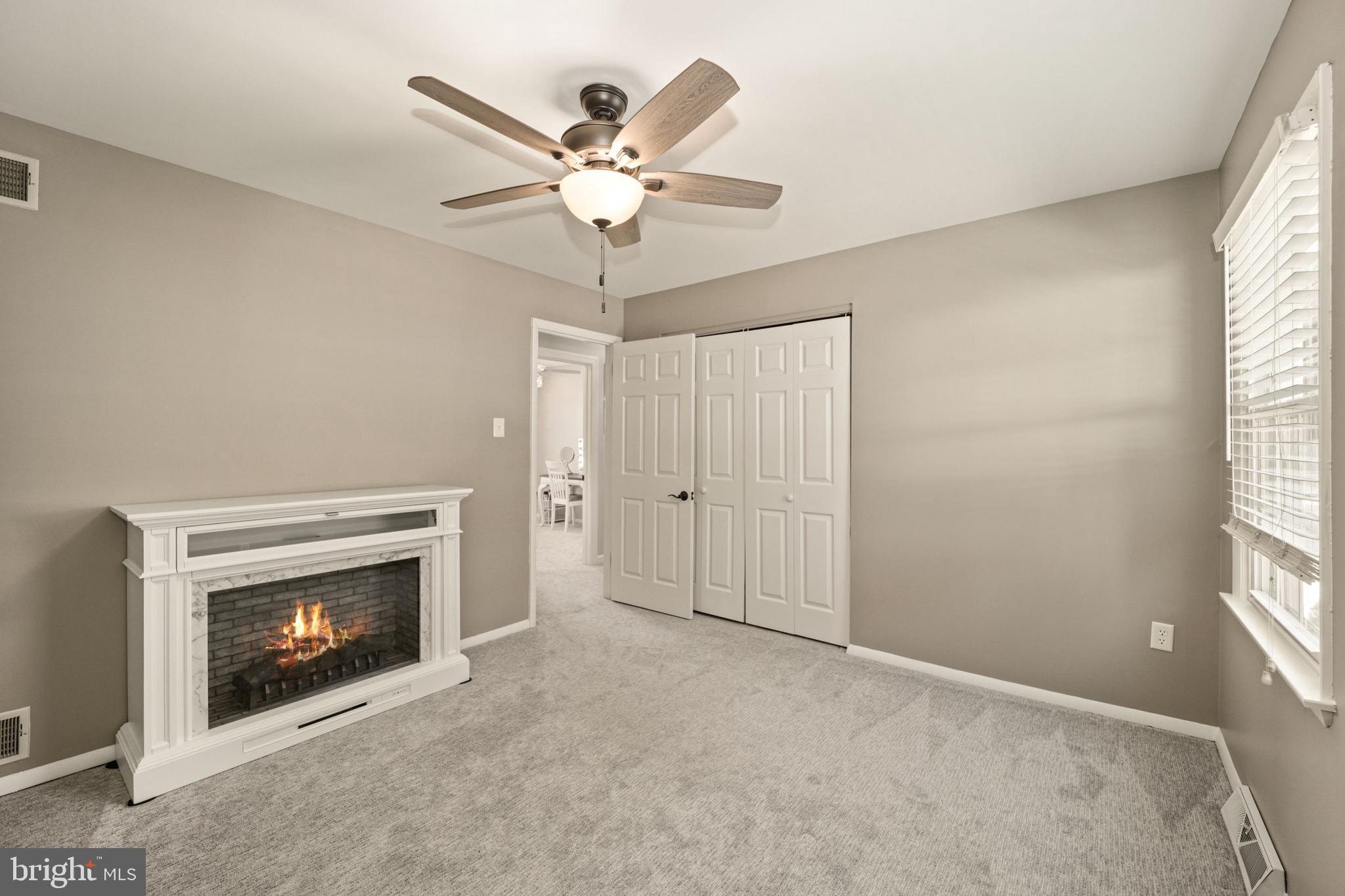 WHISPERING VALLEY - Residential