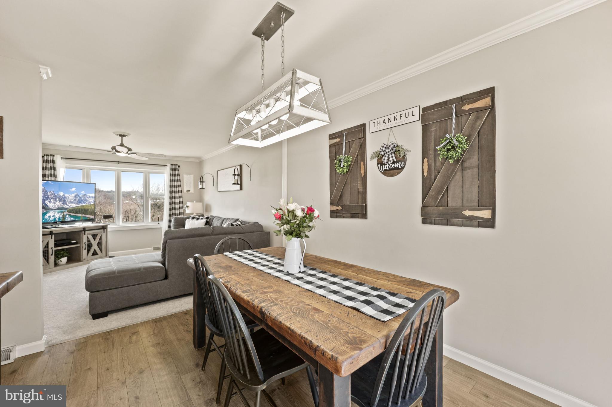 WHISPERING VALLEY - Residential