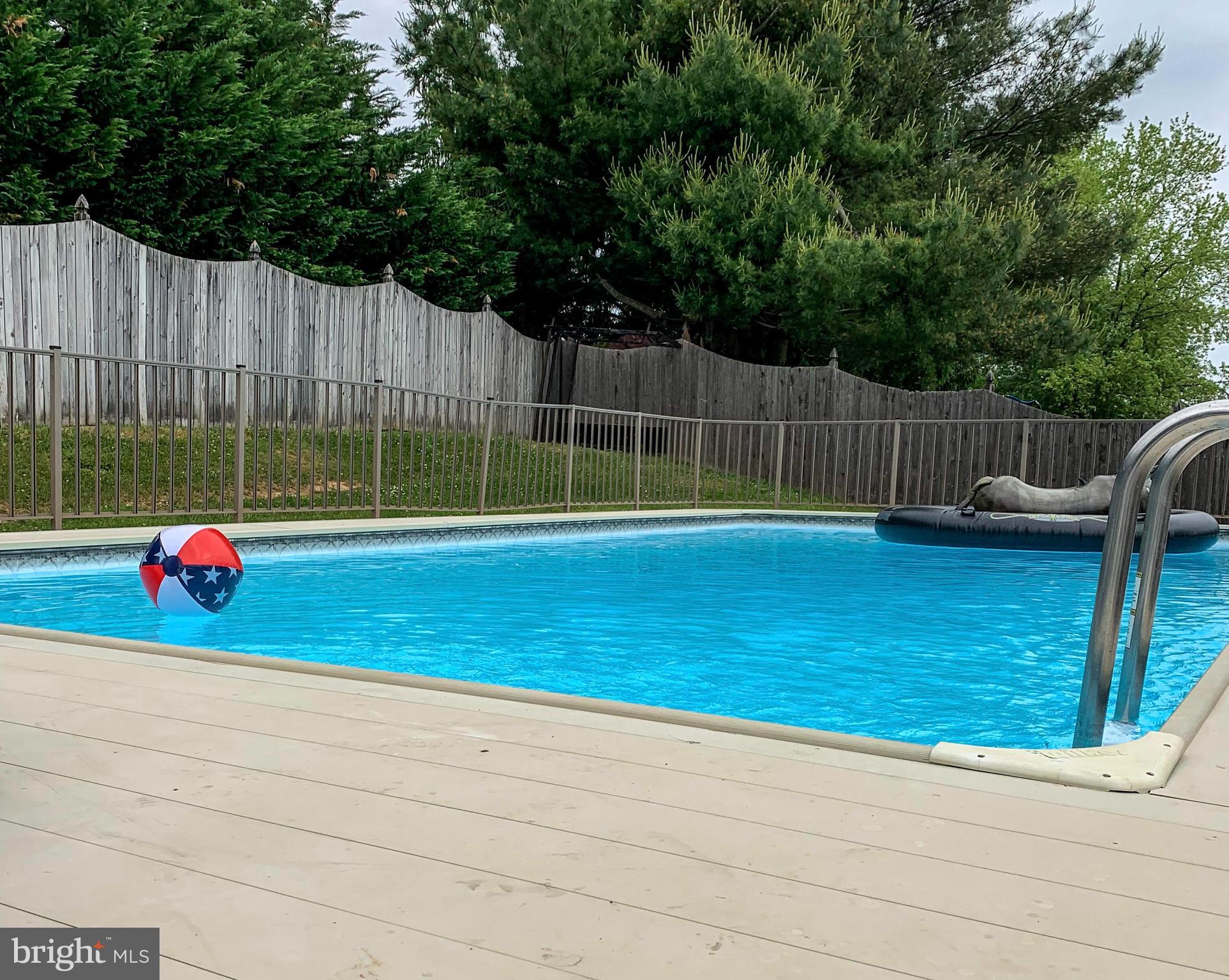 WHISPERING VALLEY - Residential