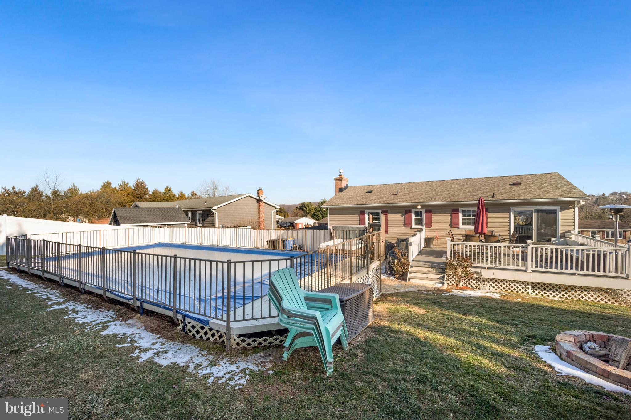 WHISPERING VALLEY - Residential