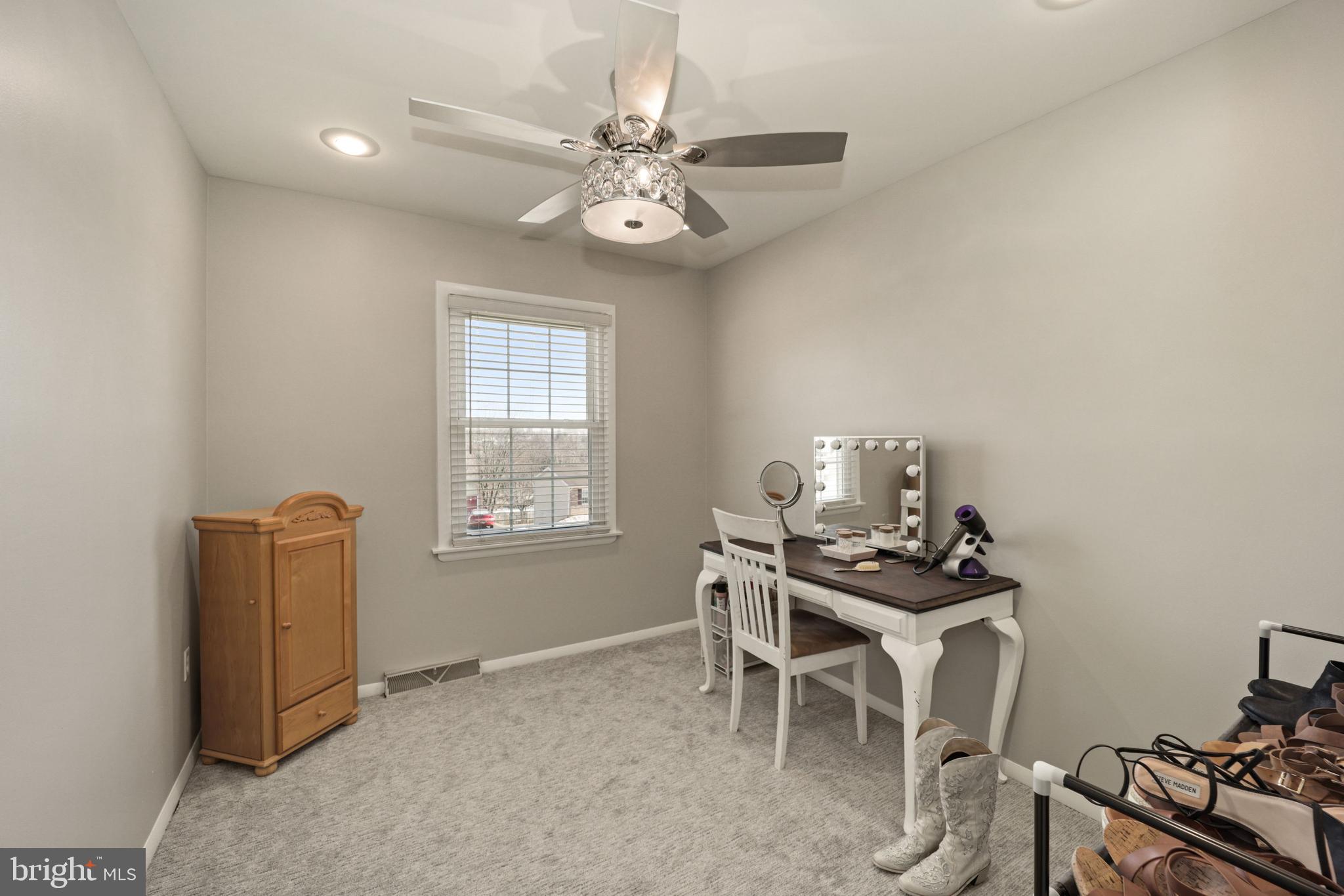 WHISPERING VALLEY - Residential