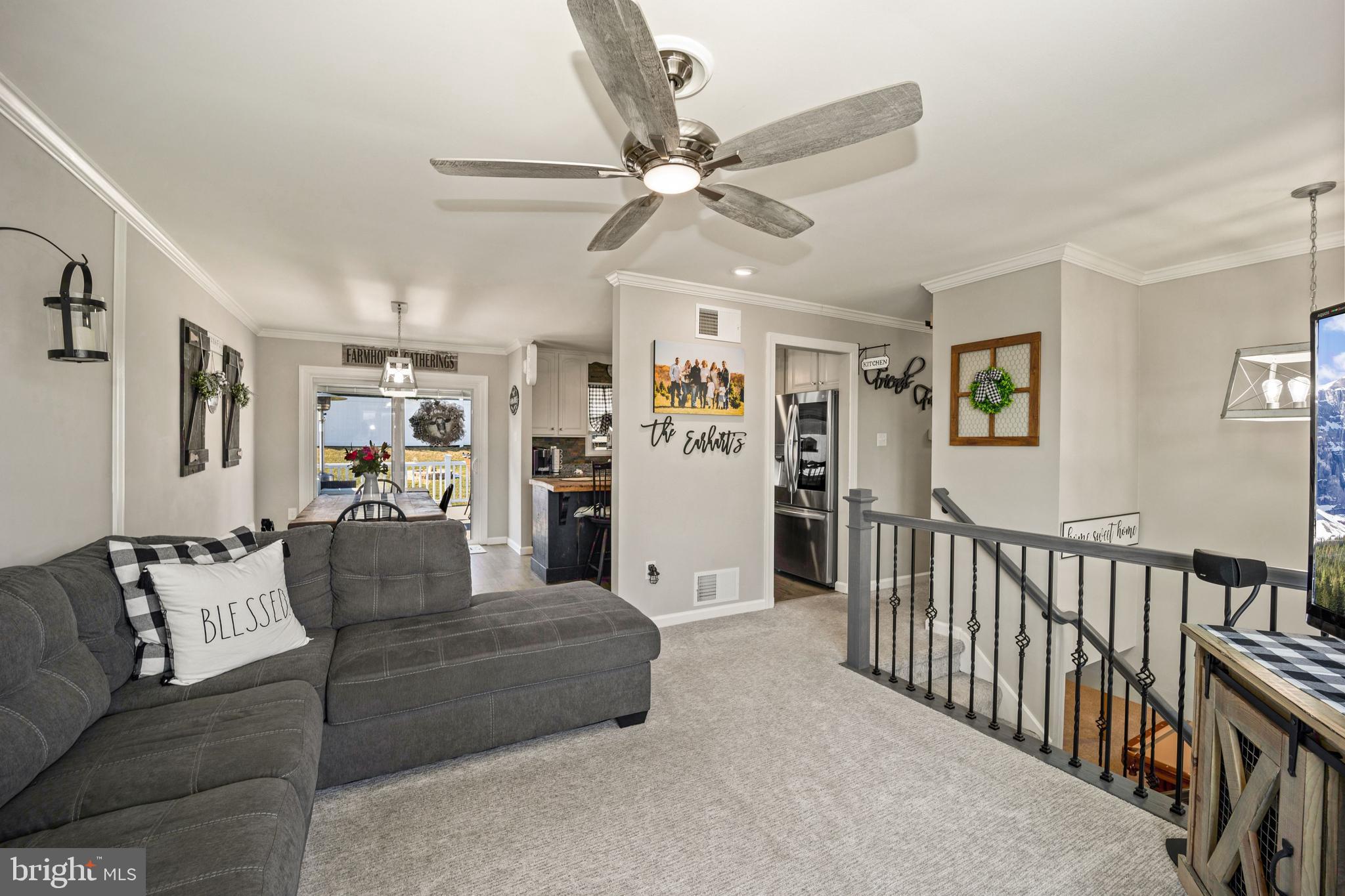 WHISPERING VALLEY - Residential