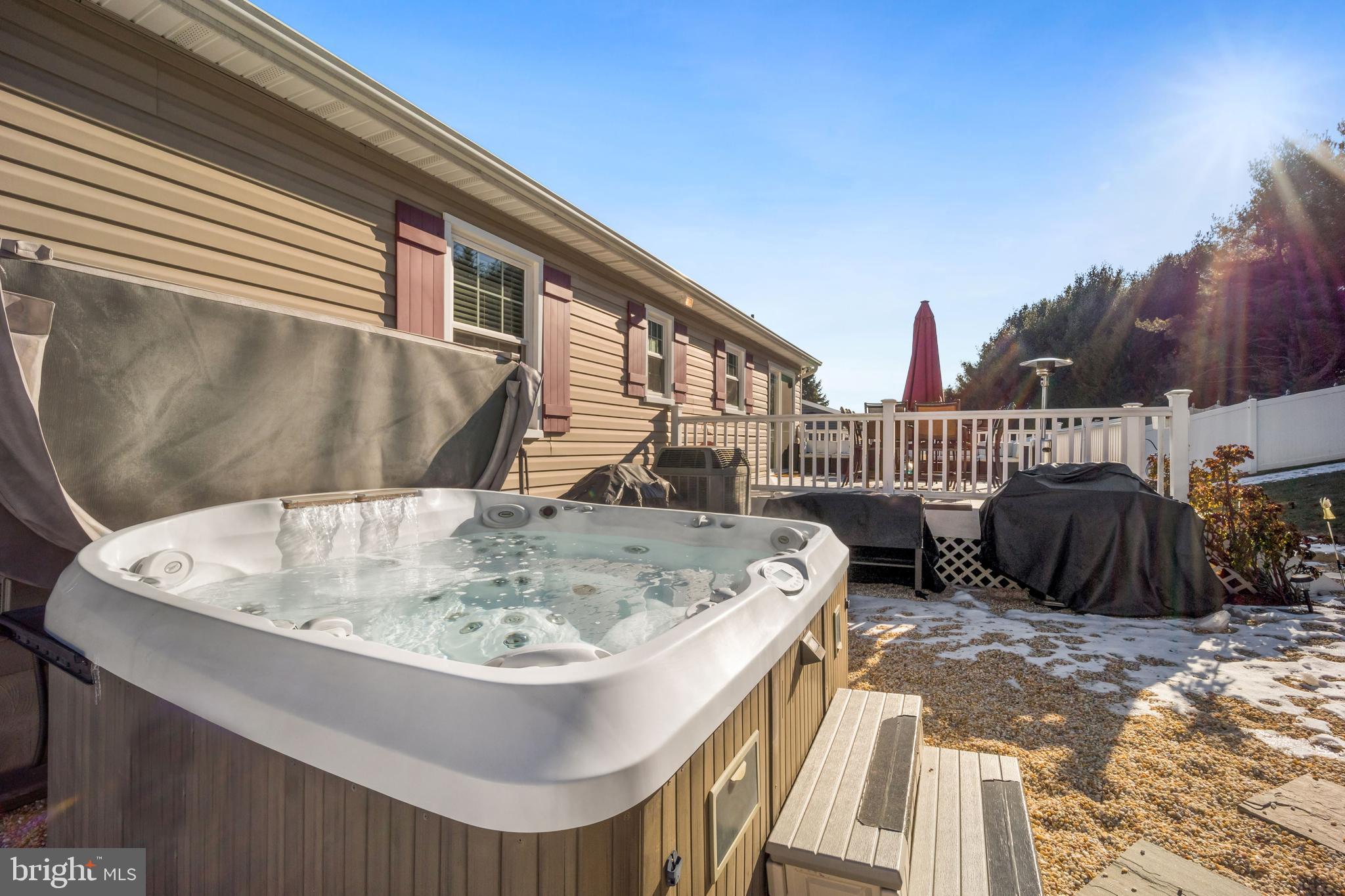 WHISPERING VALLEY - Residential