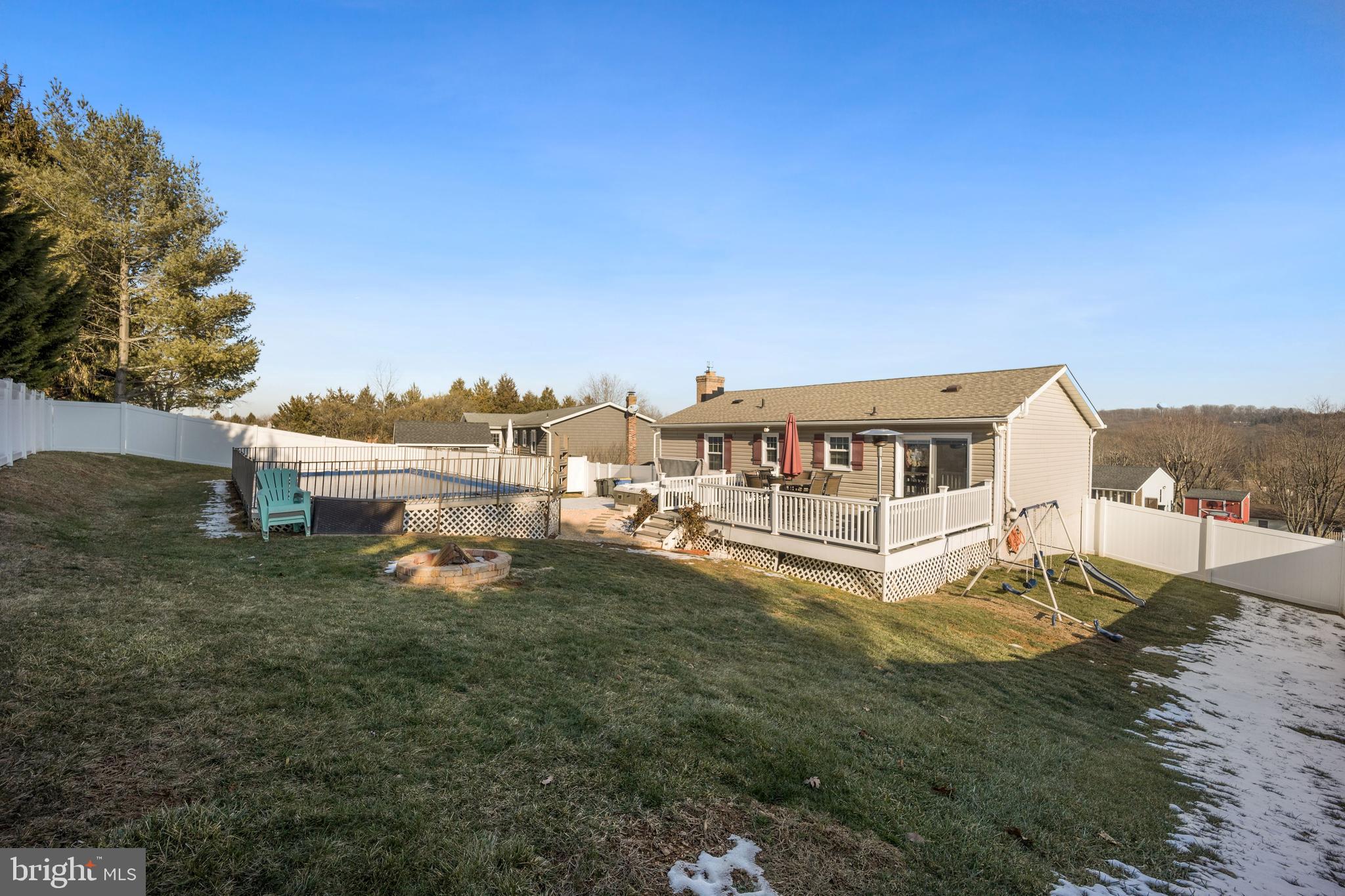 WHISPERING VALLEY - Residential