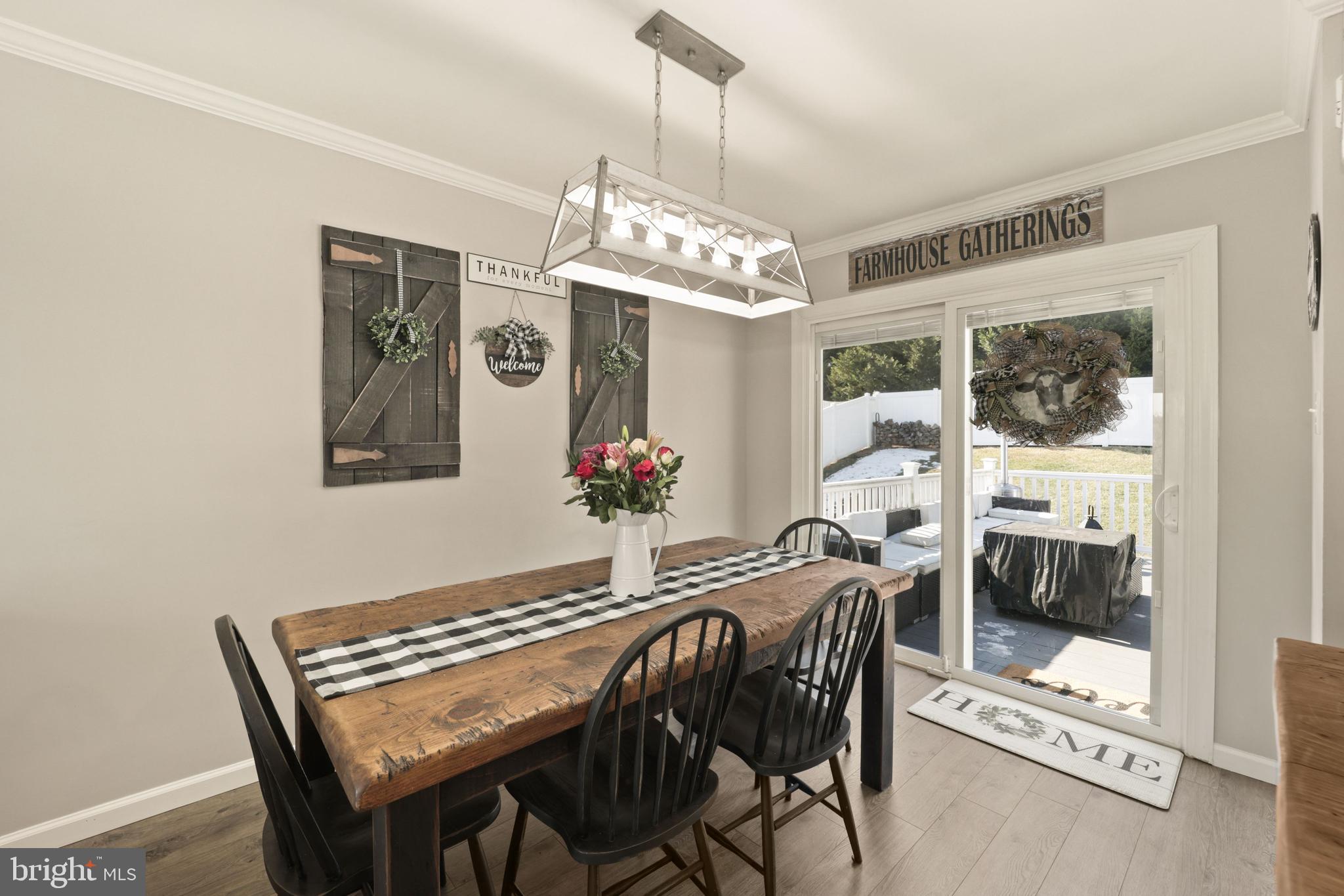 WHISPERING VALLEY - Residential