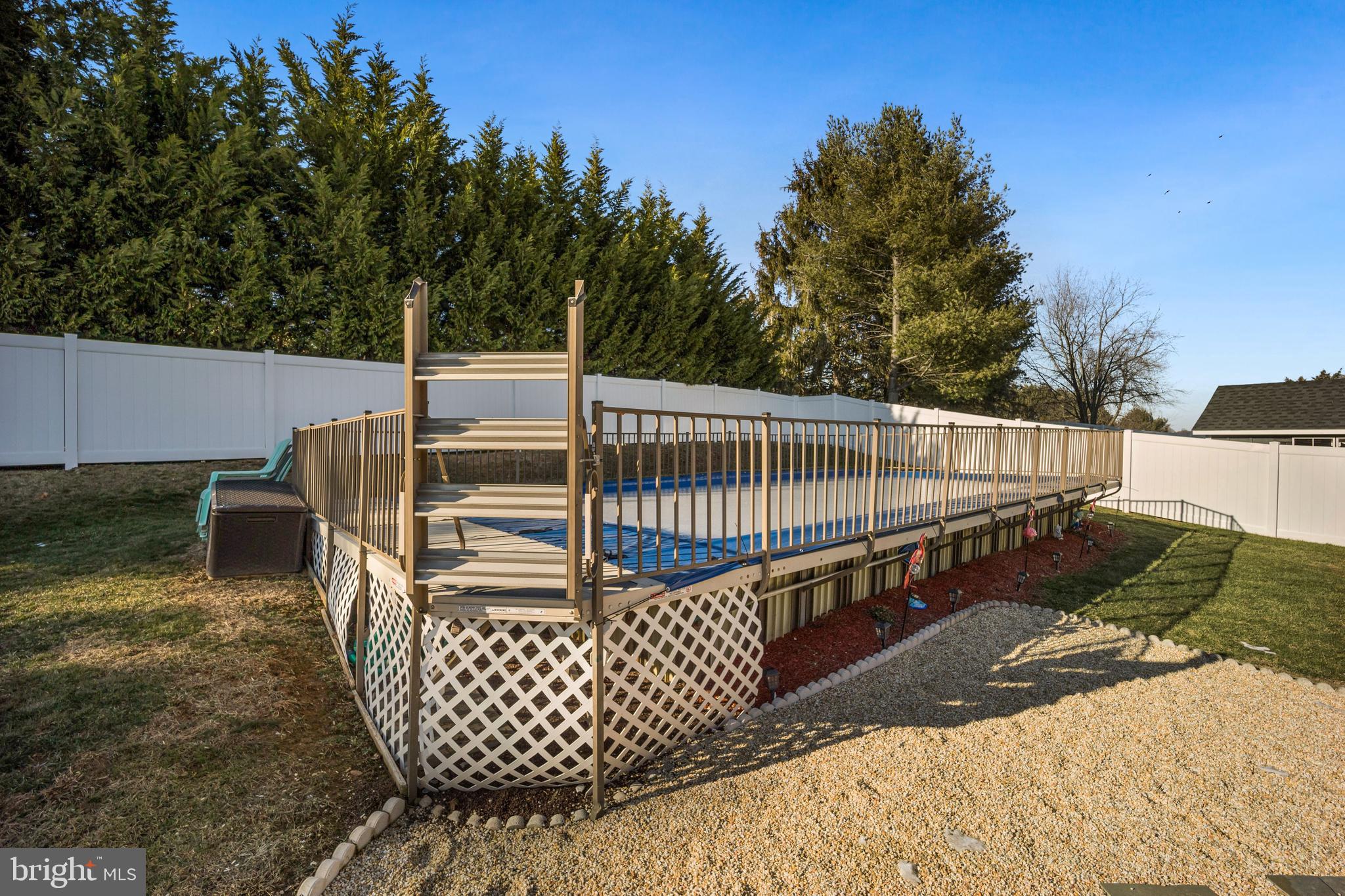 WHISPERING VALLEY - Residential