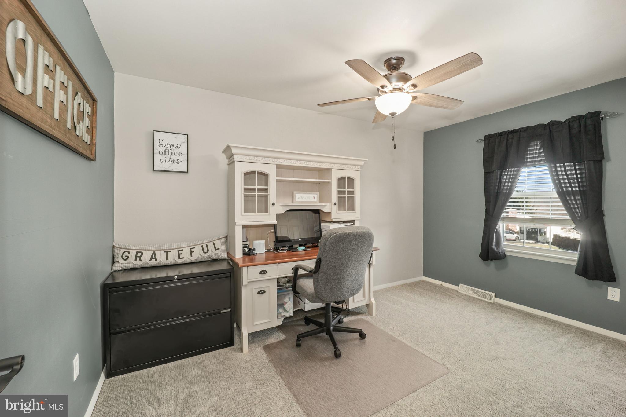 WHISPERING VALLEY - Residential