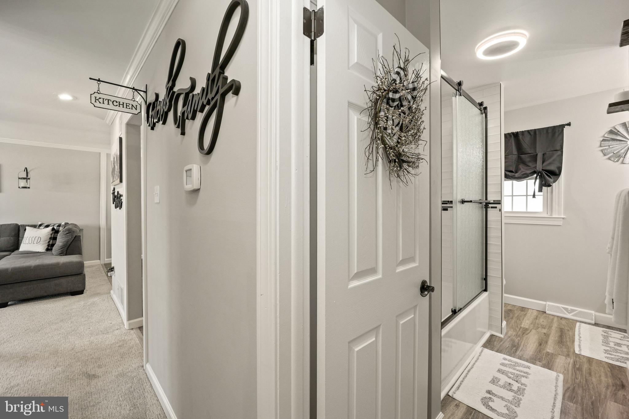 WHISPERING VALLEY - Residential