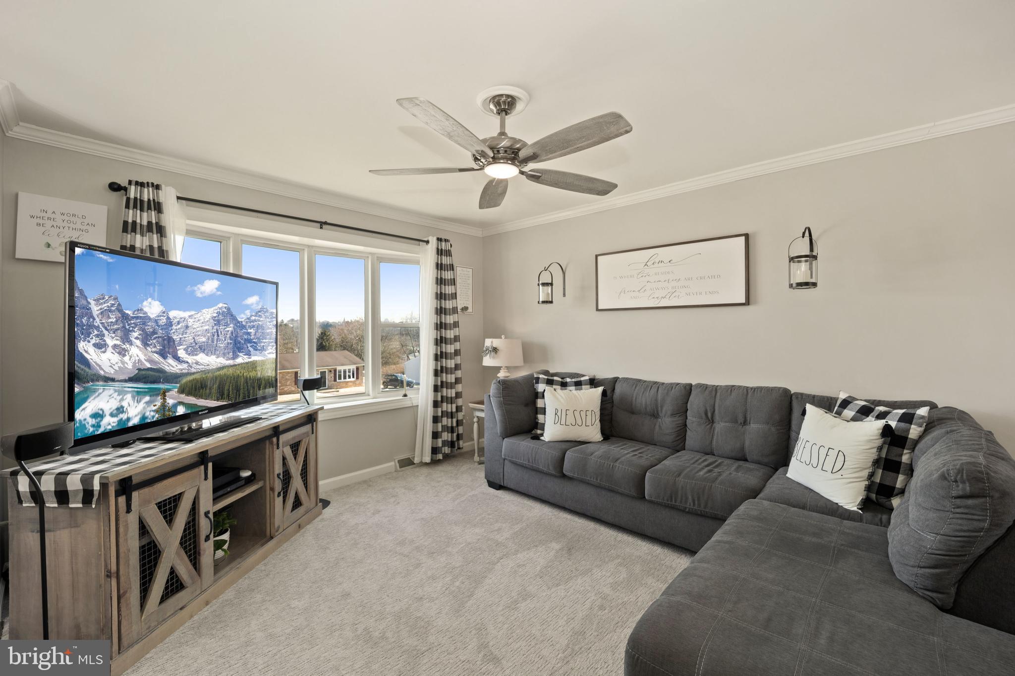 WHISPERING VALLEY - Residential