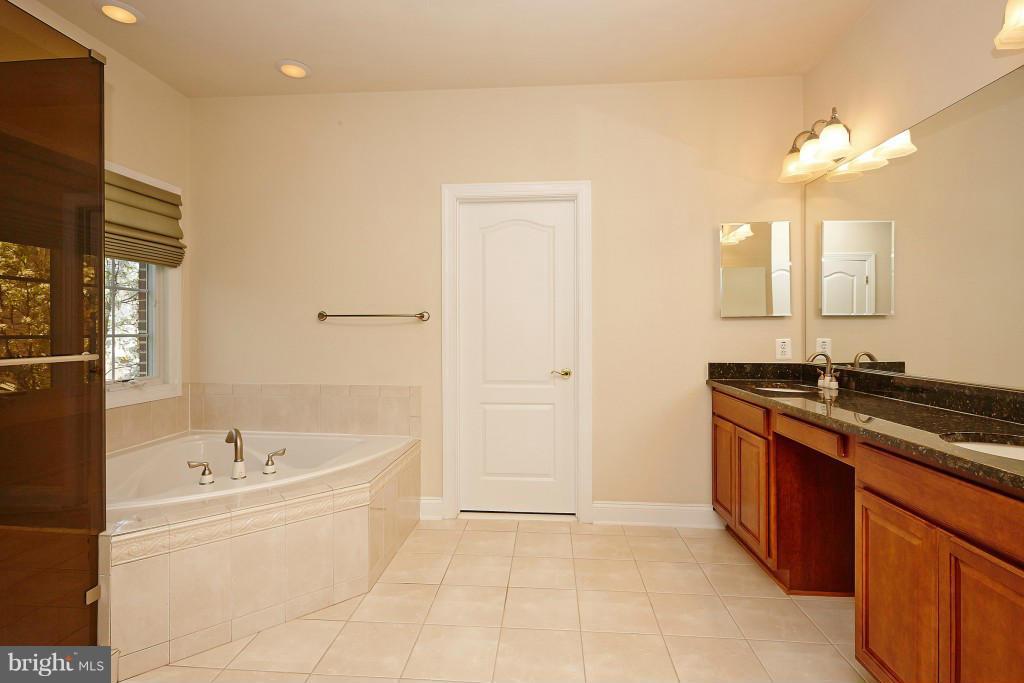 ROKEBY FARM - Residential