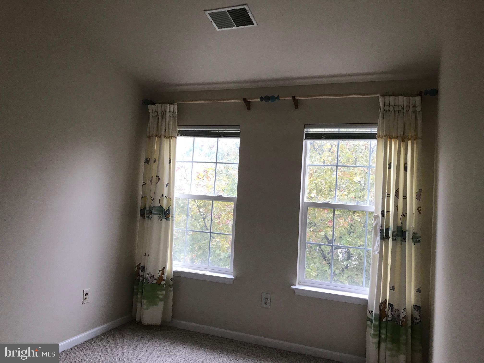 HOYLES MILL VILLAGE - Residential Lease