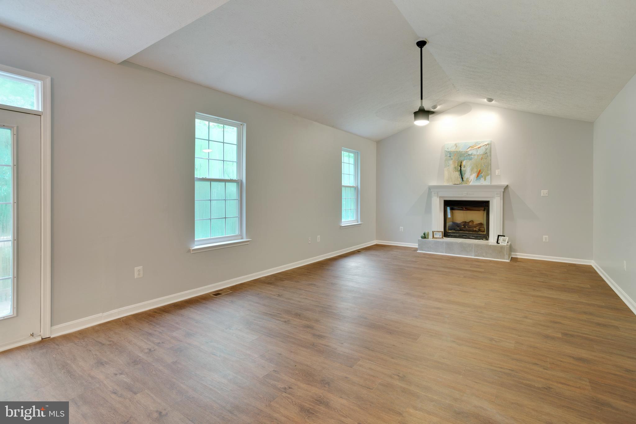 EASTERN HILLS - Residential