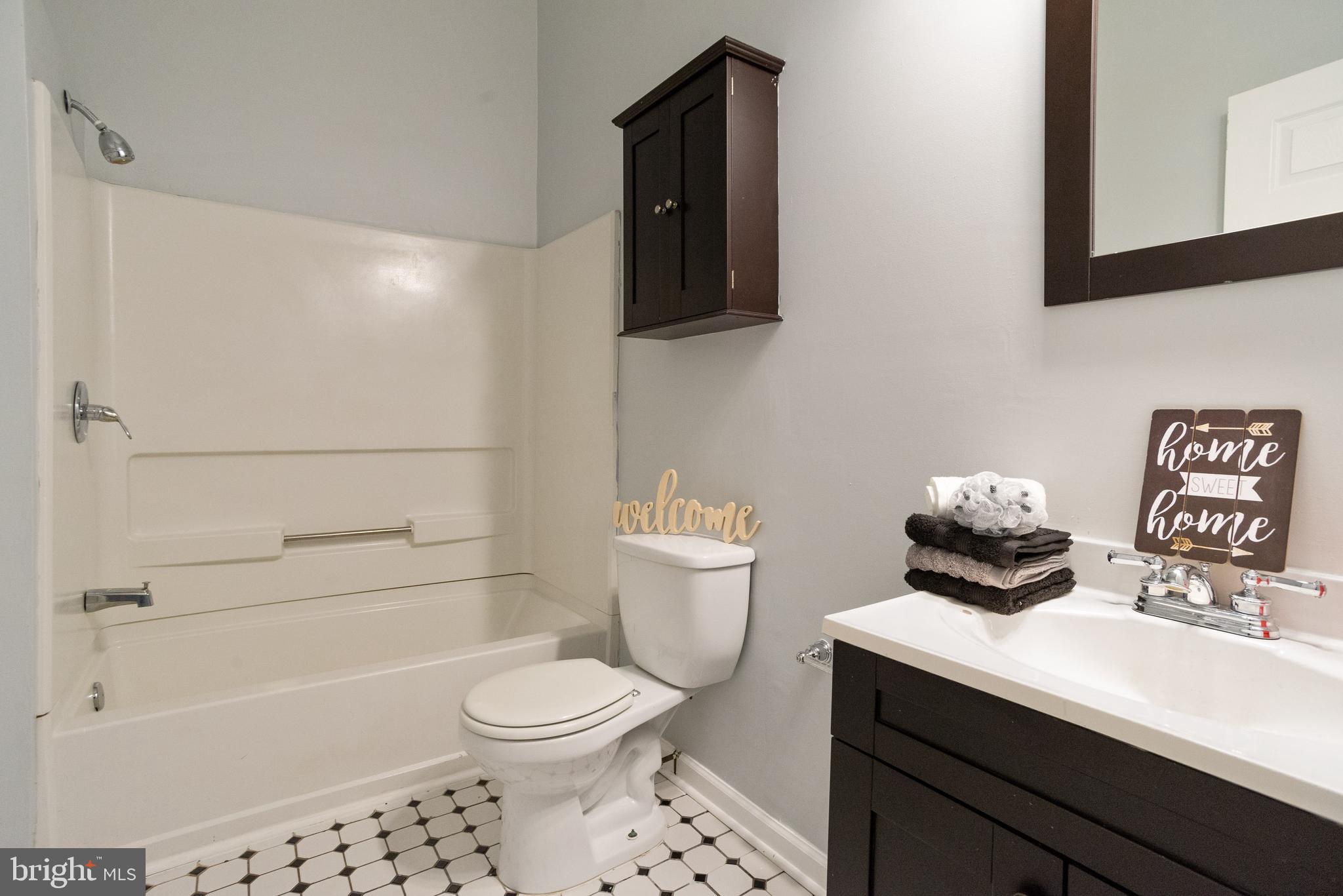 EASTERN HILLS - Residential