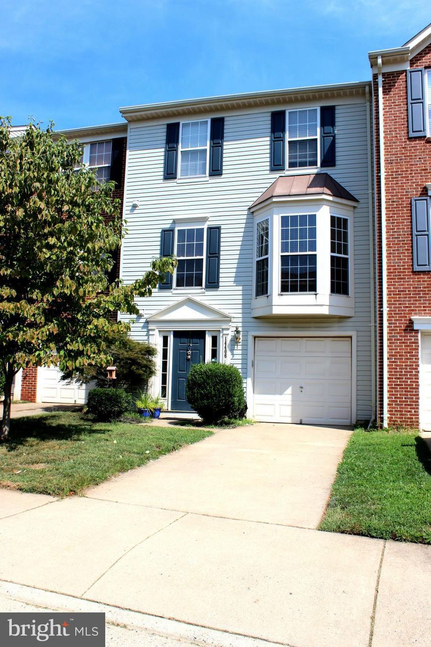Waiting for you to Enjoy!! 3 BR 4 Baths, 3 finished levels w/Bumpout. Open Foyer in lower level w/ Recreation Room.Spacious Living Rm w/Bay Windows. Beautiful Wood Floors in Kitchen w/Island & Dining Backing to deck. Family Rm w/ Fireplace. Cozy Master Suite w/ Double Walk in Closets,Vaulted Ceiling,Luxury Master Bath. Near Shopping, Schools I-66 & more.Please schedule w/Listing Agent