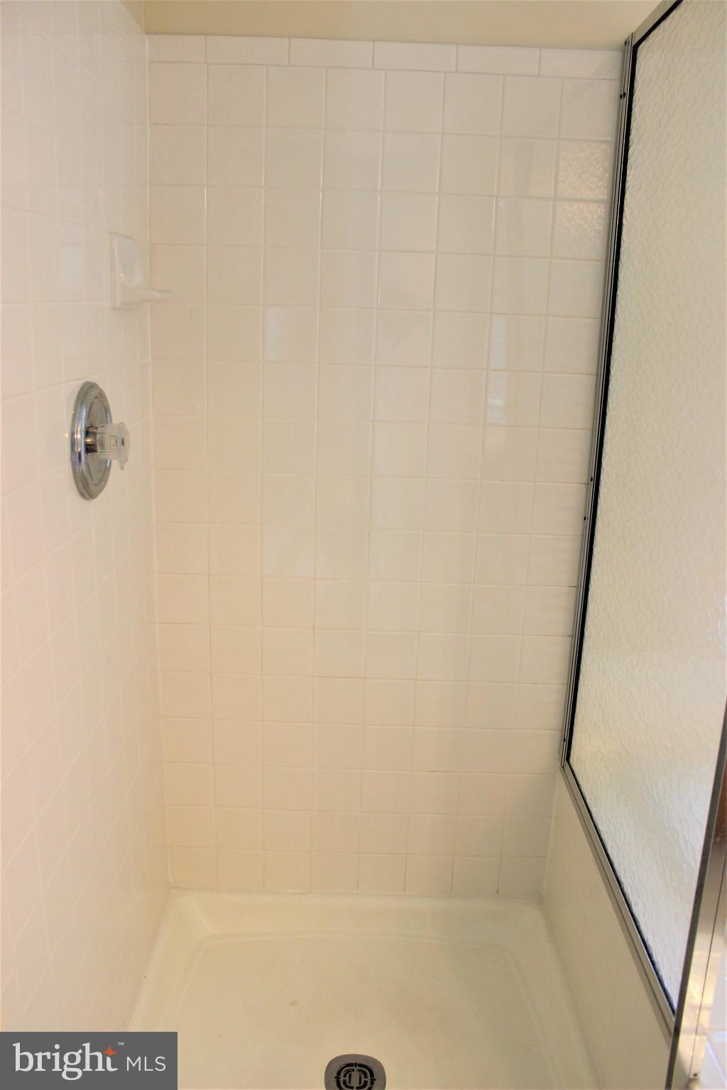 GREENHILL CROSSING - Residential Lease