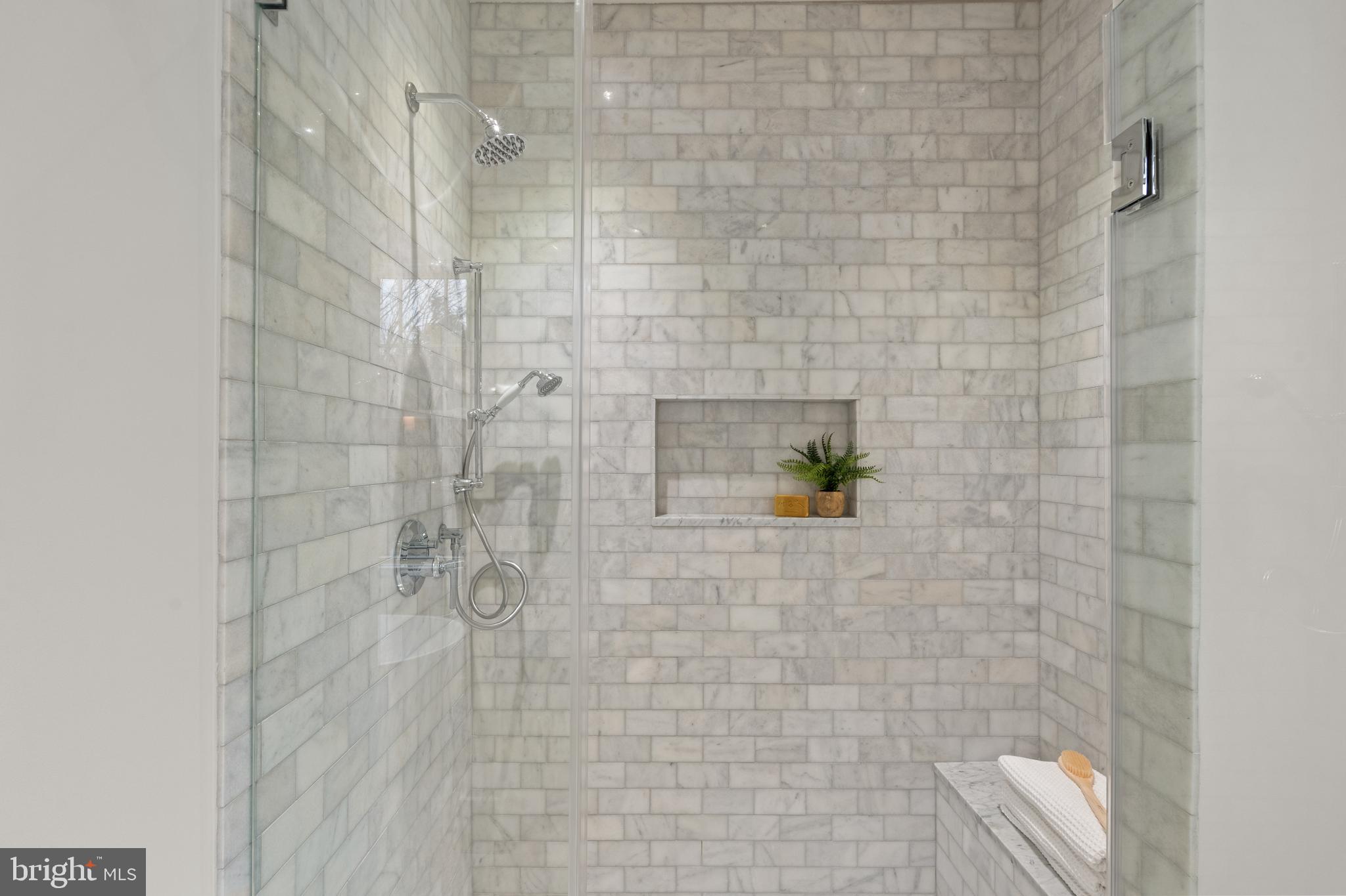 ROSEMONT - Residential