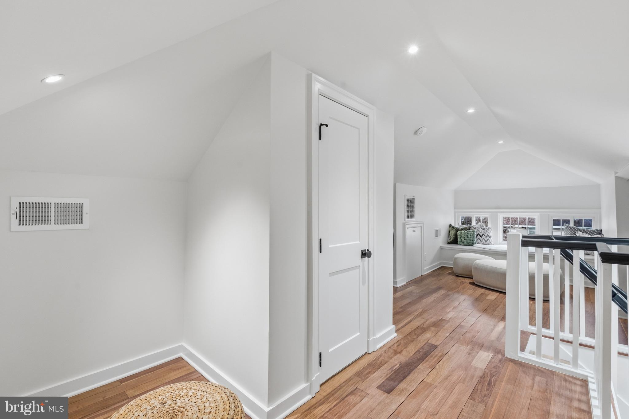 ROSEMONT - Residential