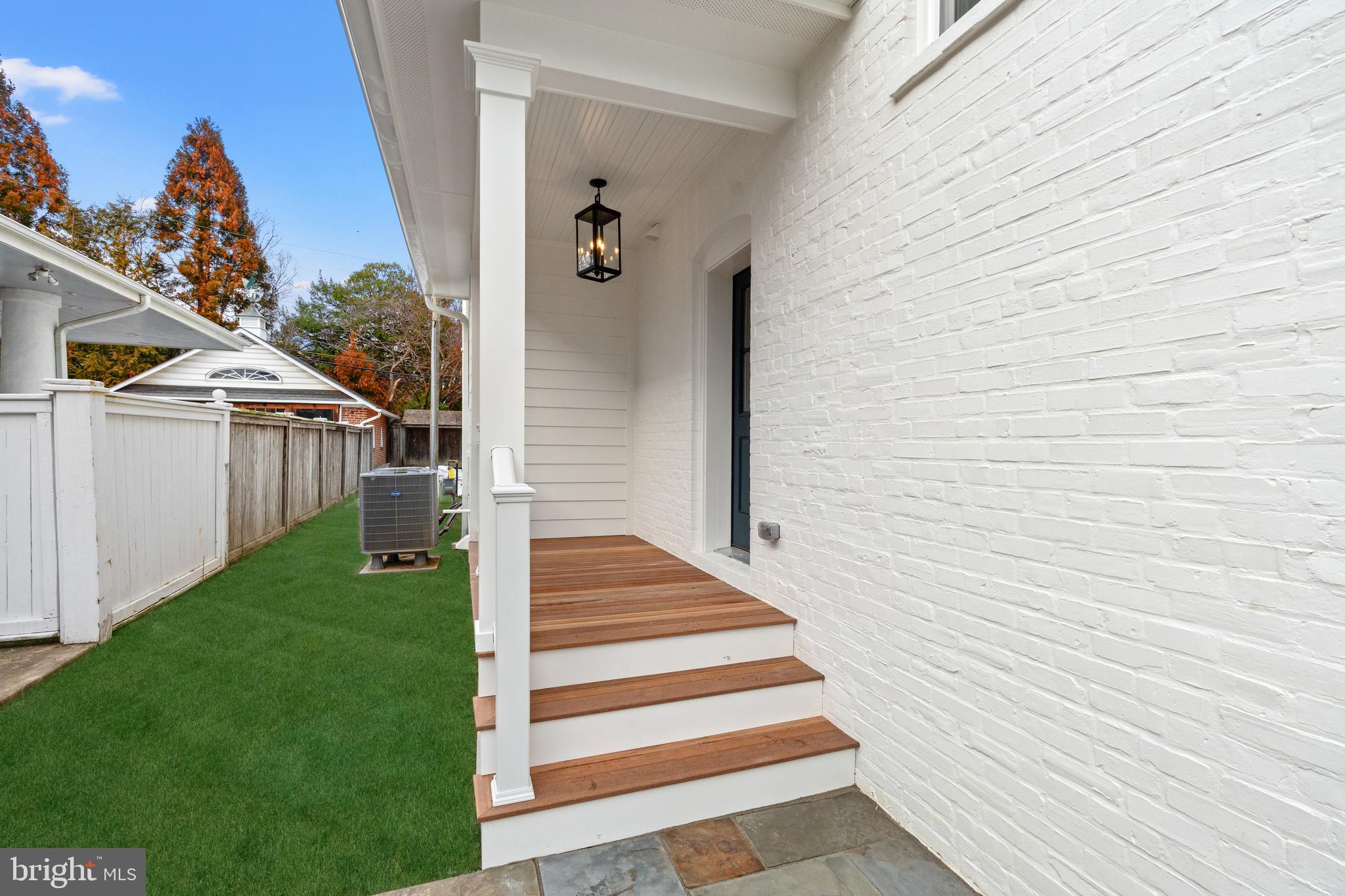 ROSEMONT - Residential