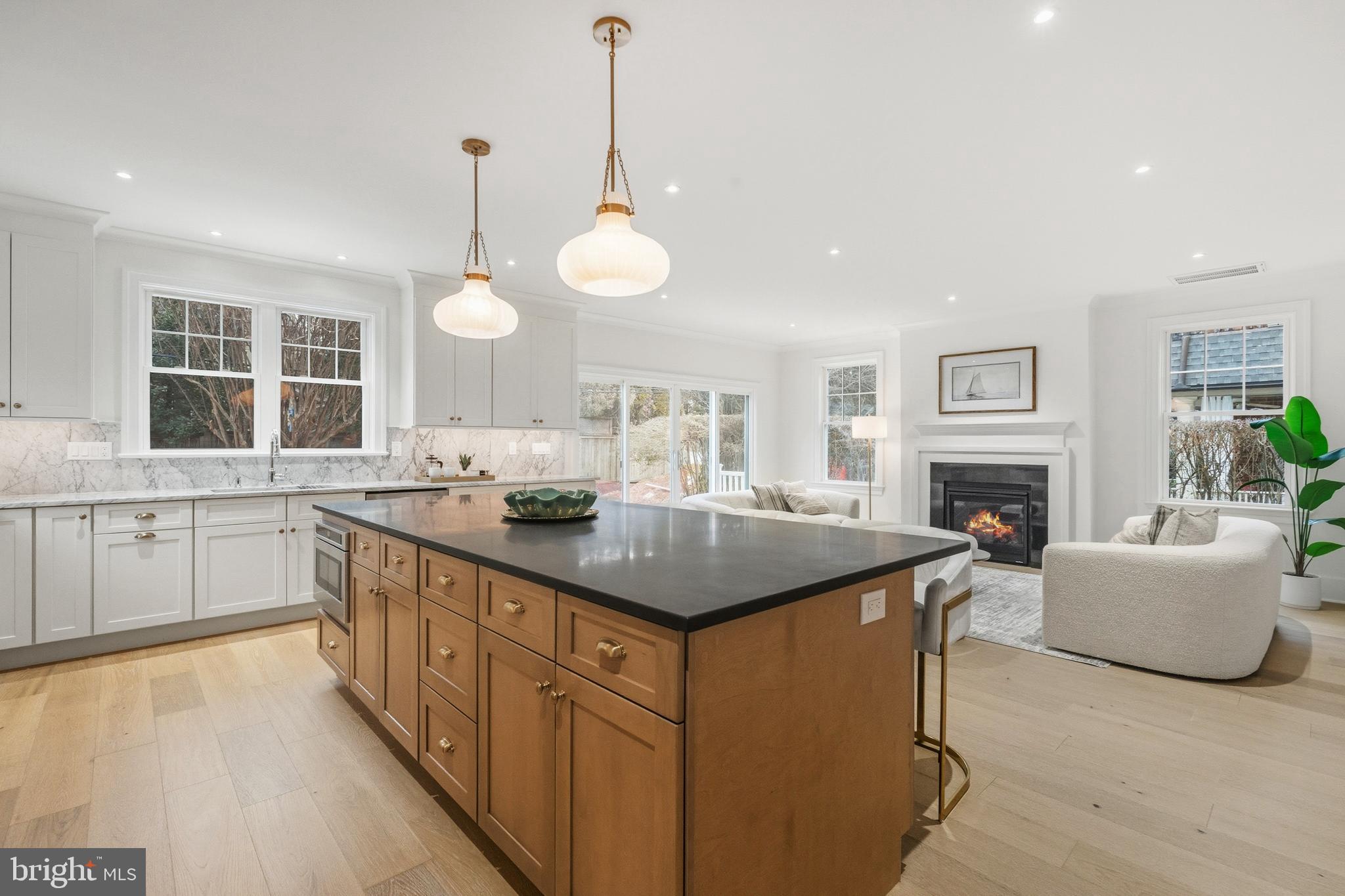 ROSEMONT - Residential