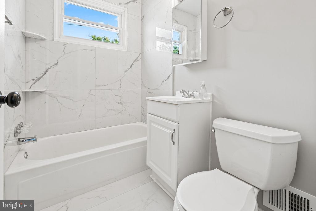 OAKVIEW - Residential