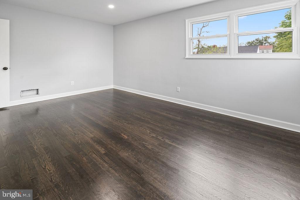 OAKVIEW - Residential