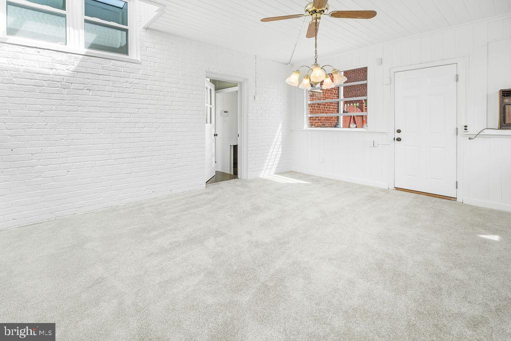 OAKVIEW - Residential