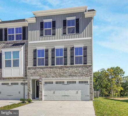 1400 CRESTED IRIS DRIVE, FREDERICKSBURG, VA 22406 - Image 64bd4cd82f5ff3d249eb8a9f25327b67/839379712
