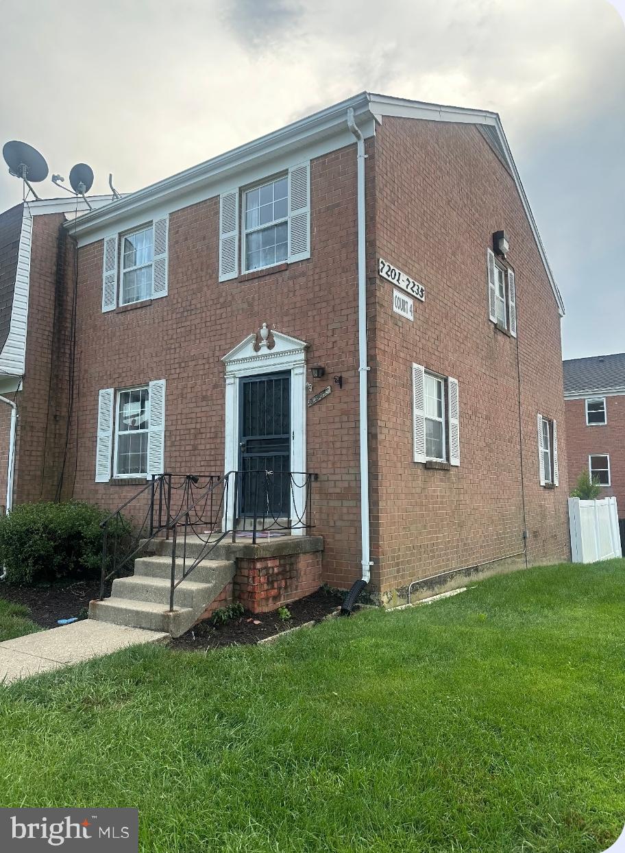 FOREST SPRING CONDO-PHAS - Residential