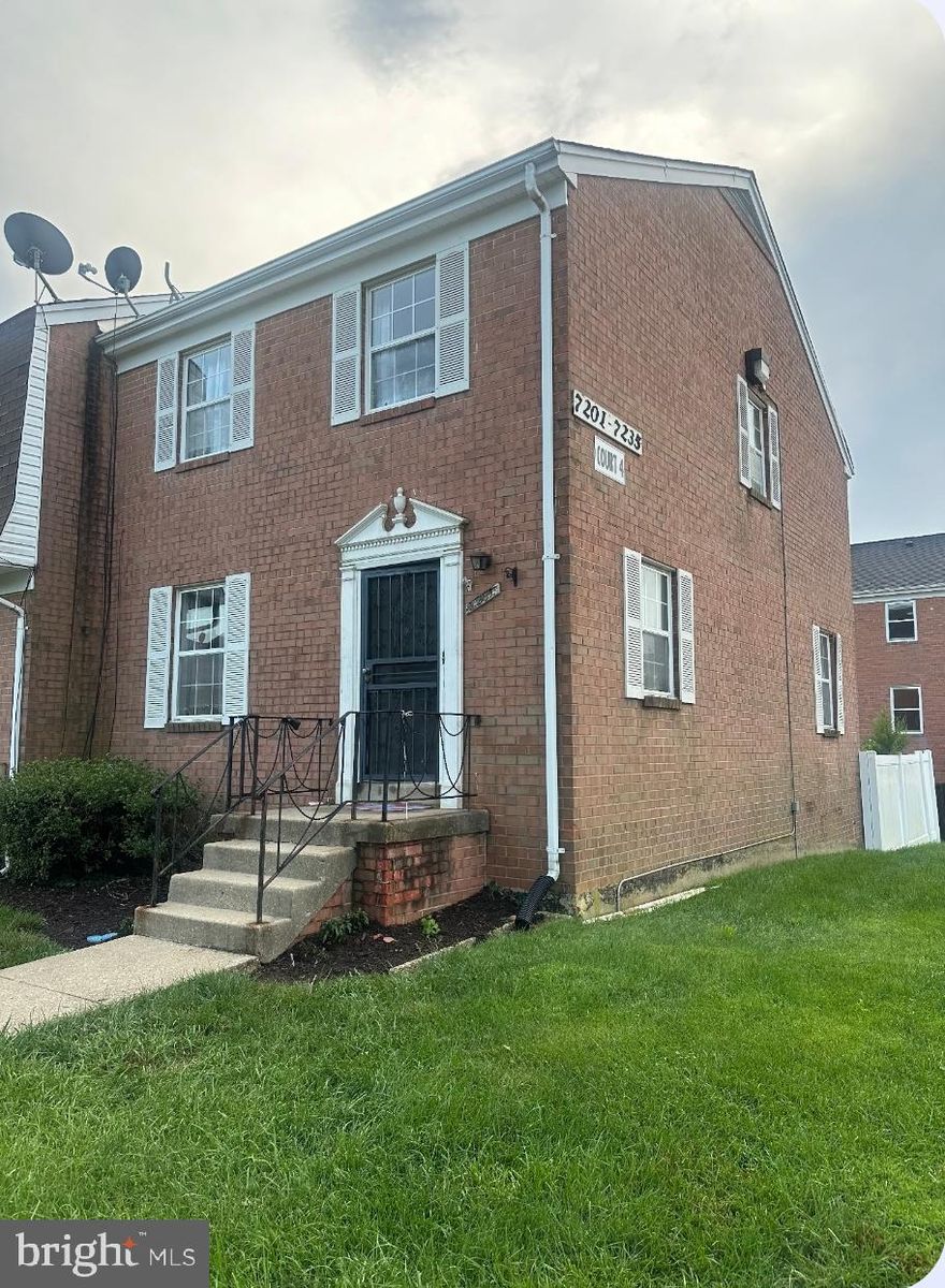 Huge end unit Town home with with Fully Finished Basement with Walk out to Patio.  Three nice size bedrooms and 2 baths on the upper level.  1/2 bath on Main Level and Full Bath and Bedroom in the Lower Level.