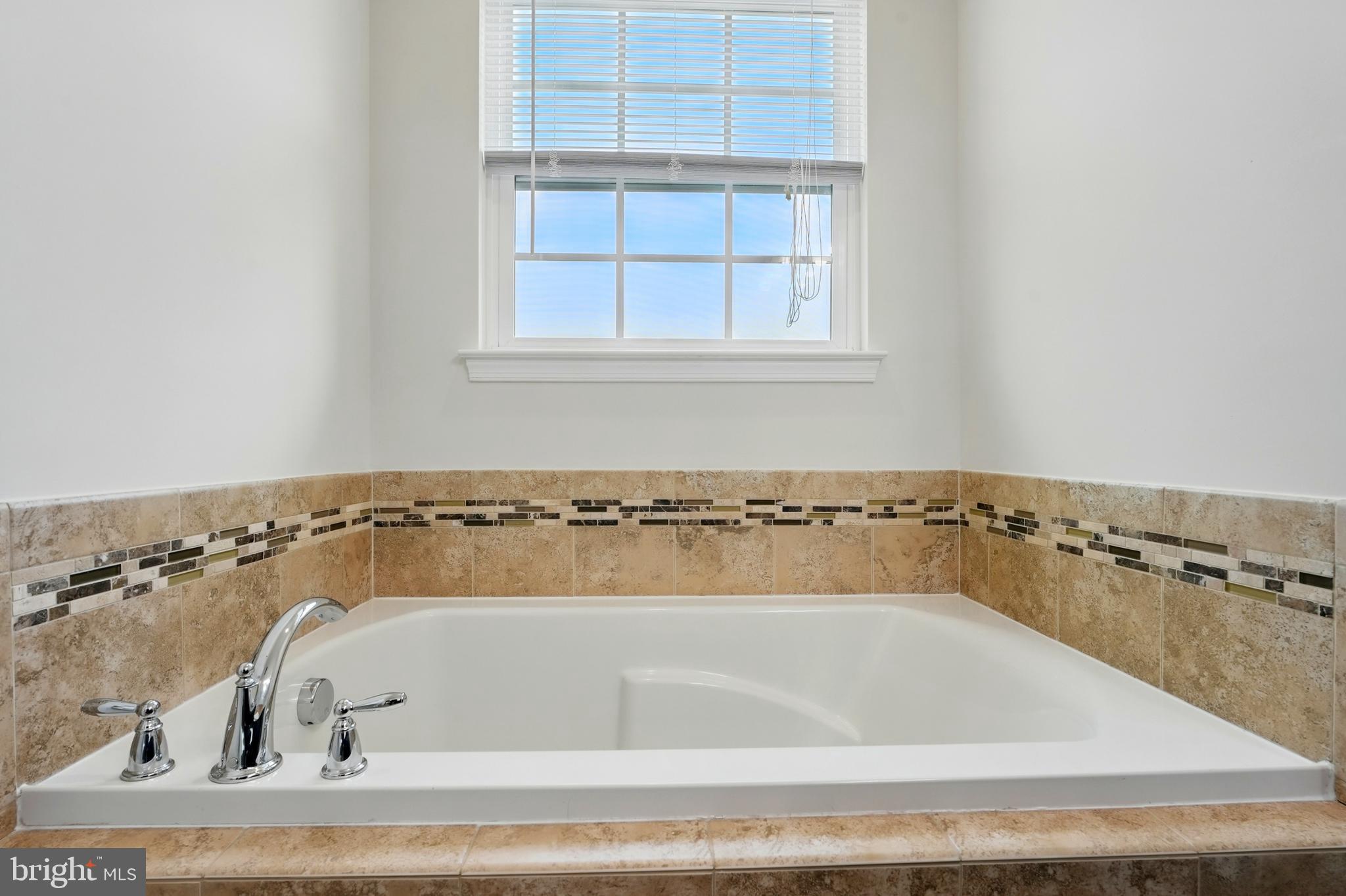 HEATHCOTE COMMONS - Residential