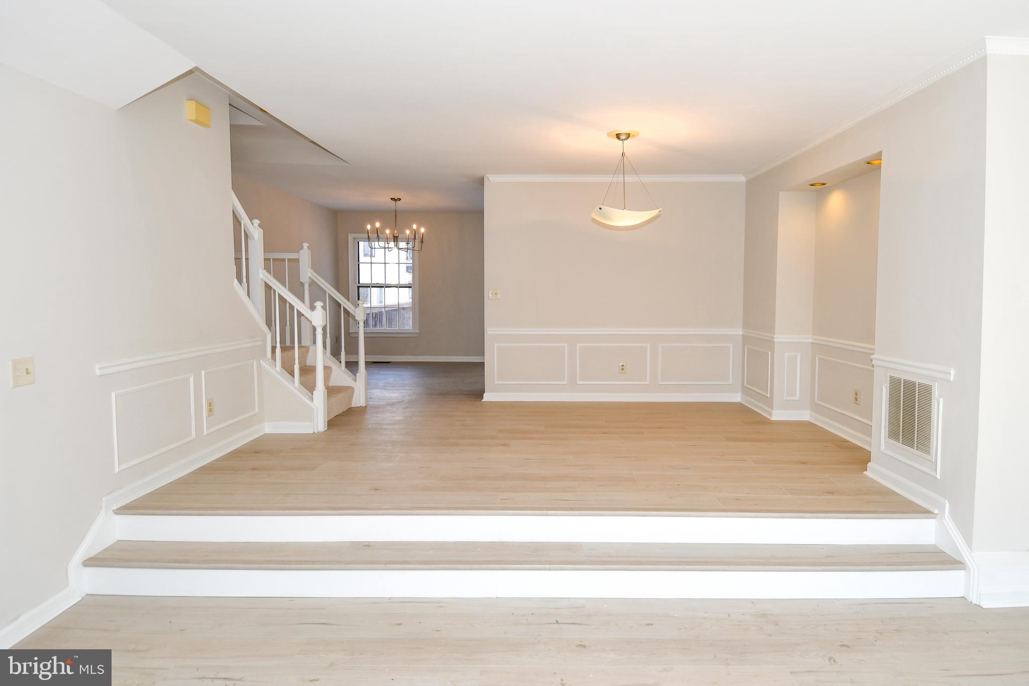 POTOMAC GROVE - Residential