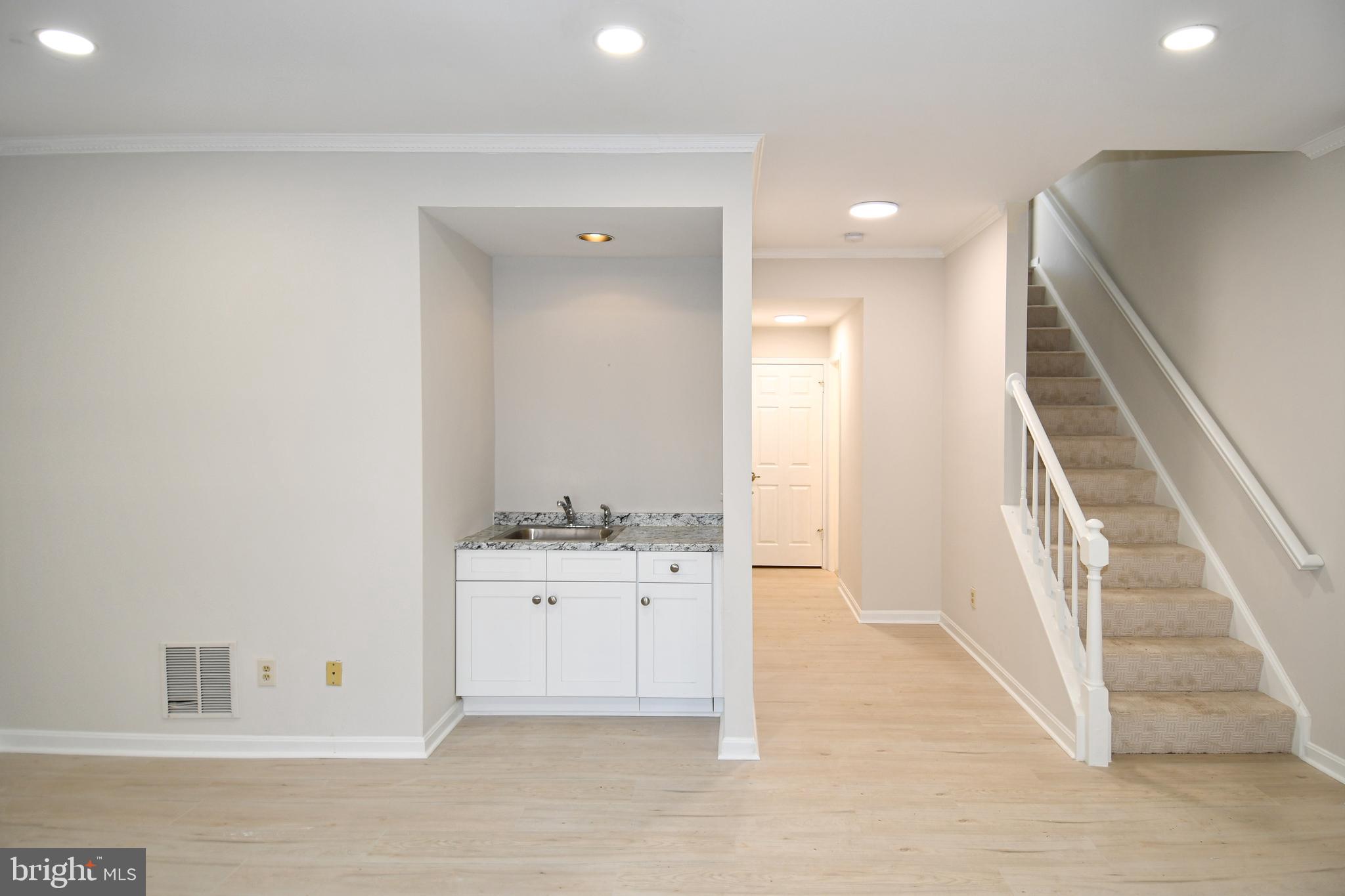 POTOMAC GROVE - Residential