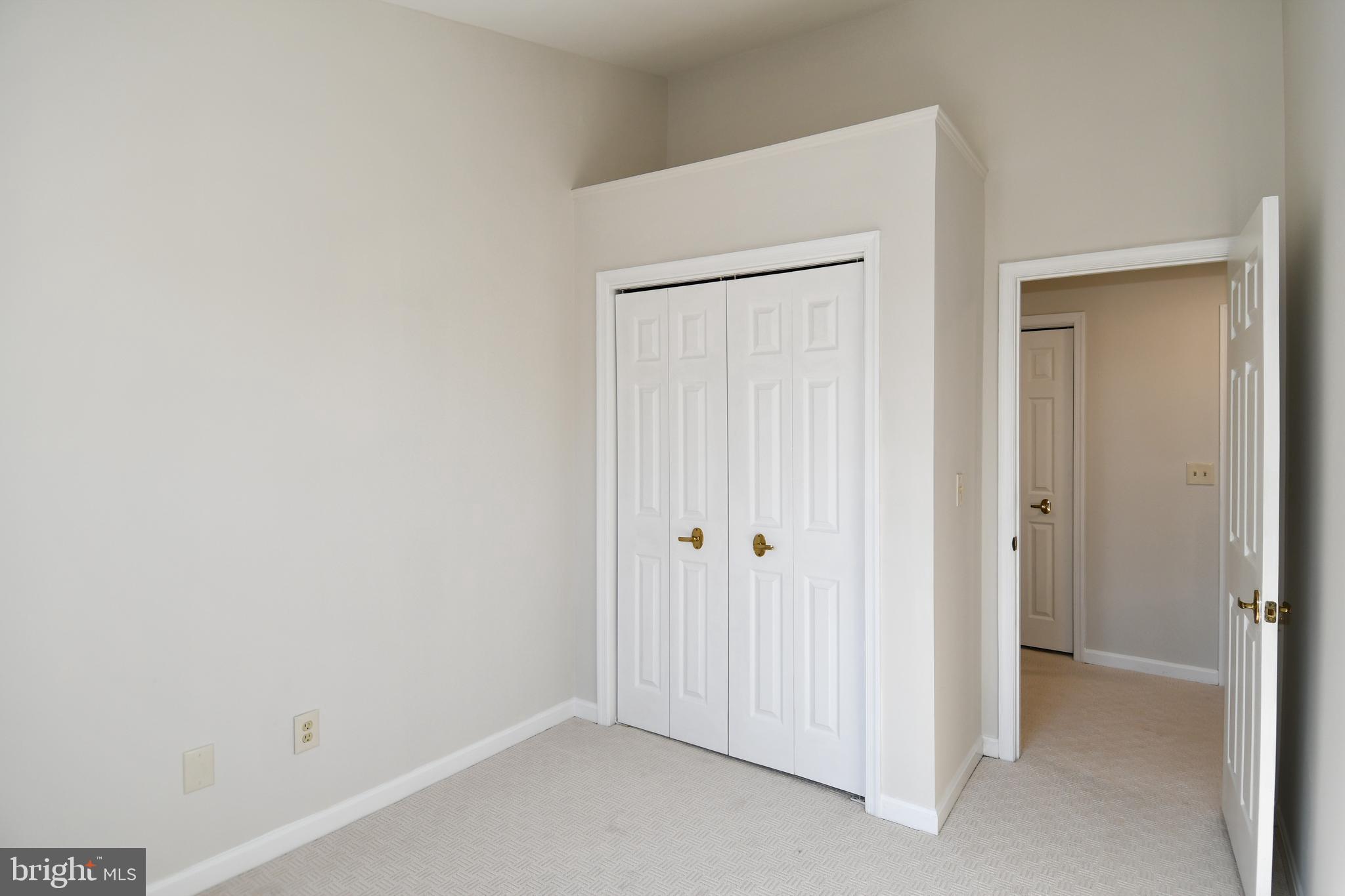 POTOMAC GROVE - Residential