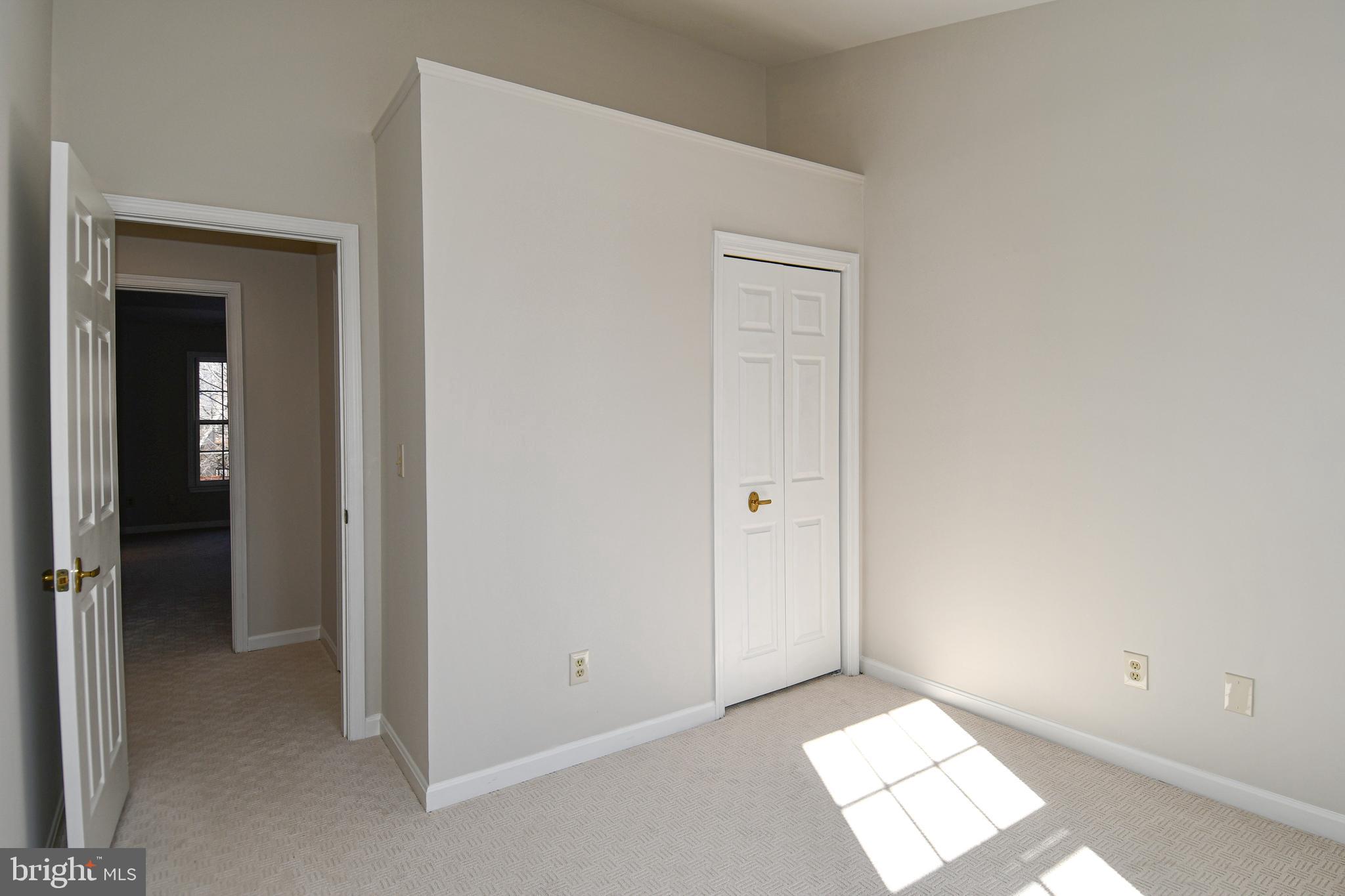 POTOMAC GROVE - Residential