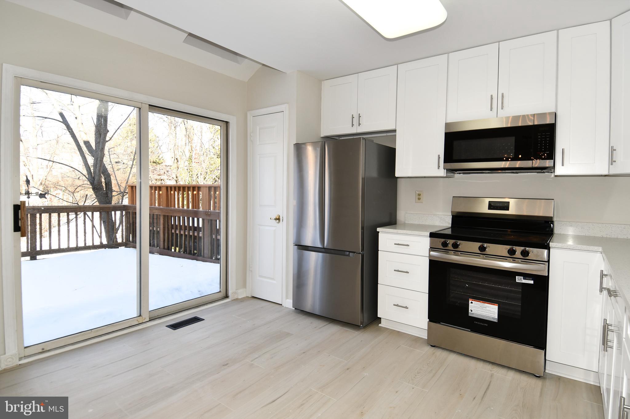 POTOMAC GROVE - Residential