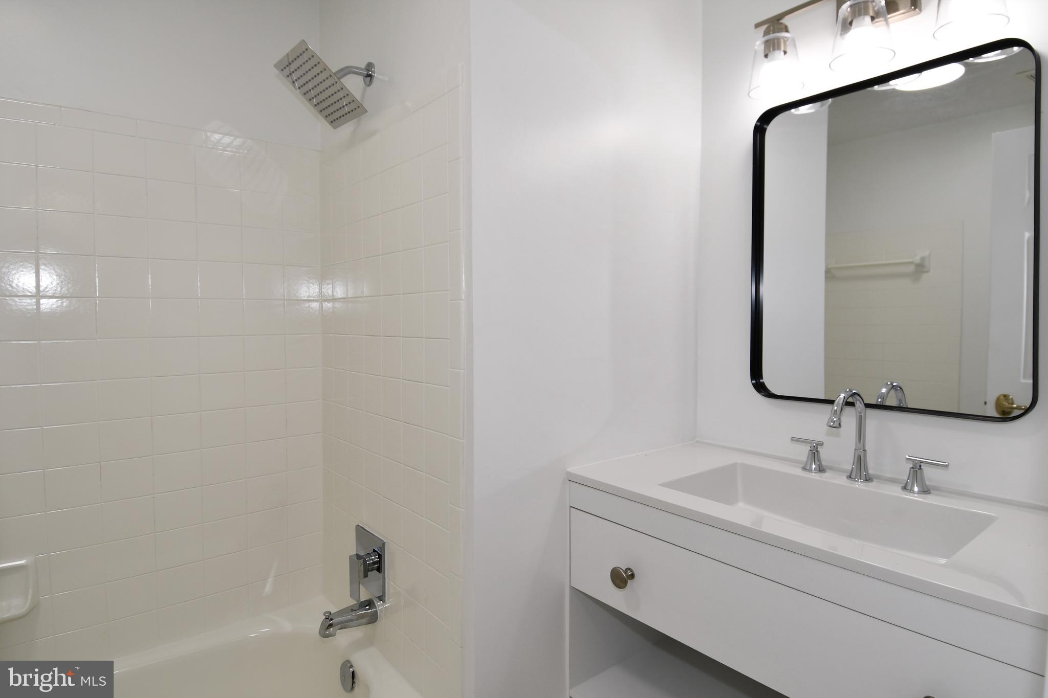 POTOMAC GROVE - Residential