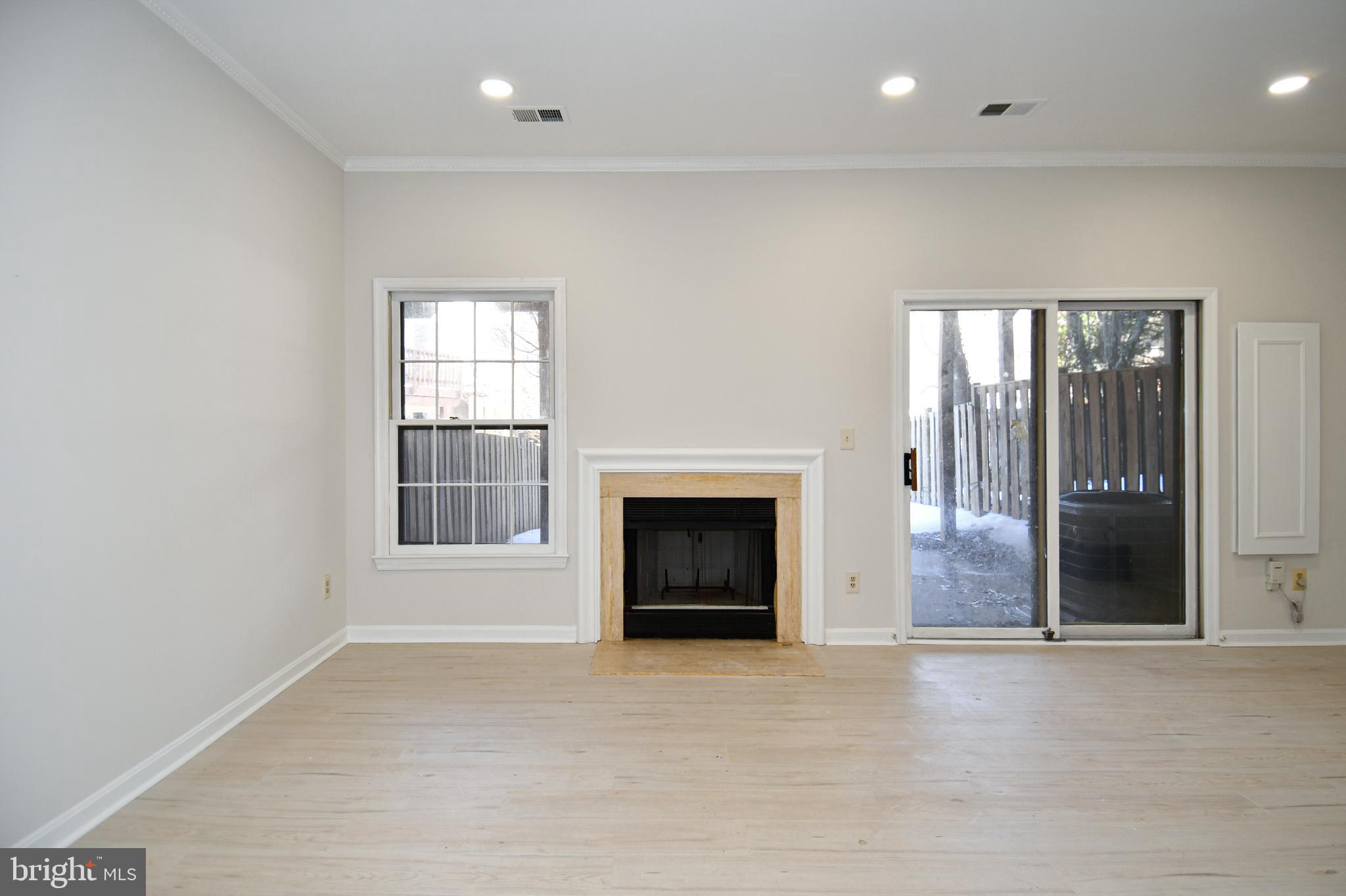 POTOMAC GROVE - Residential