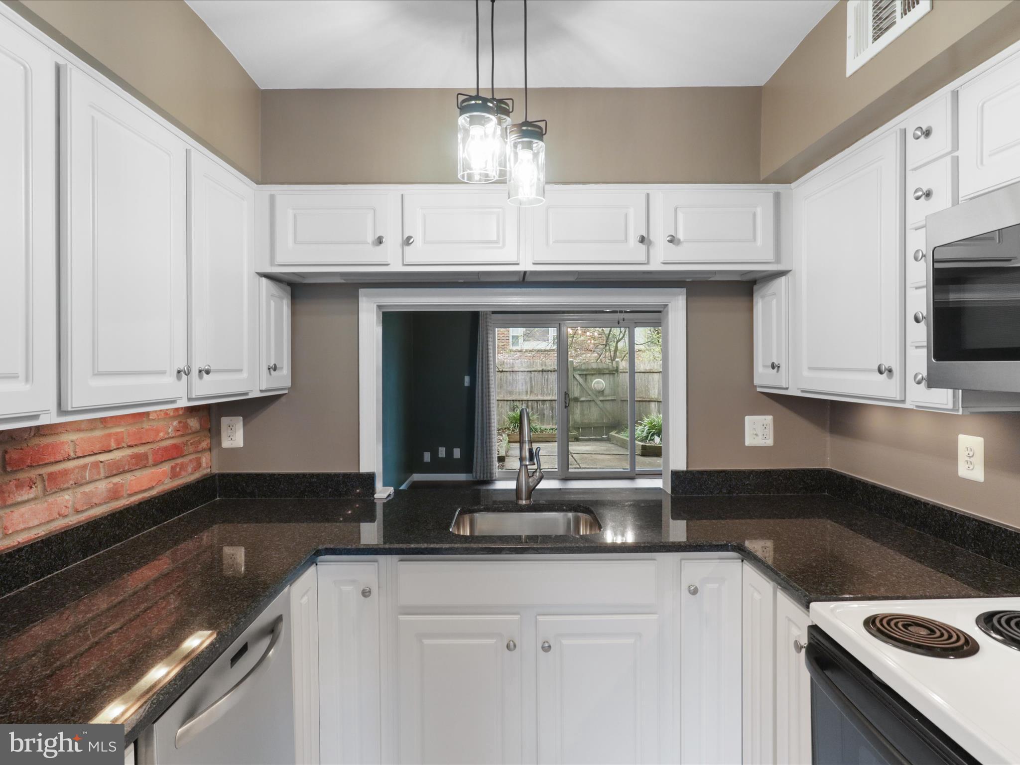 8441 PENSHURST DRIVE 603