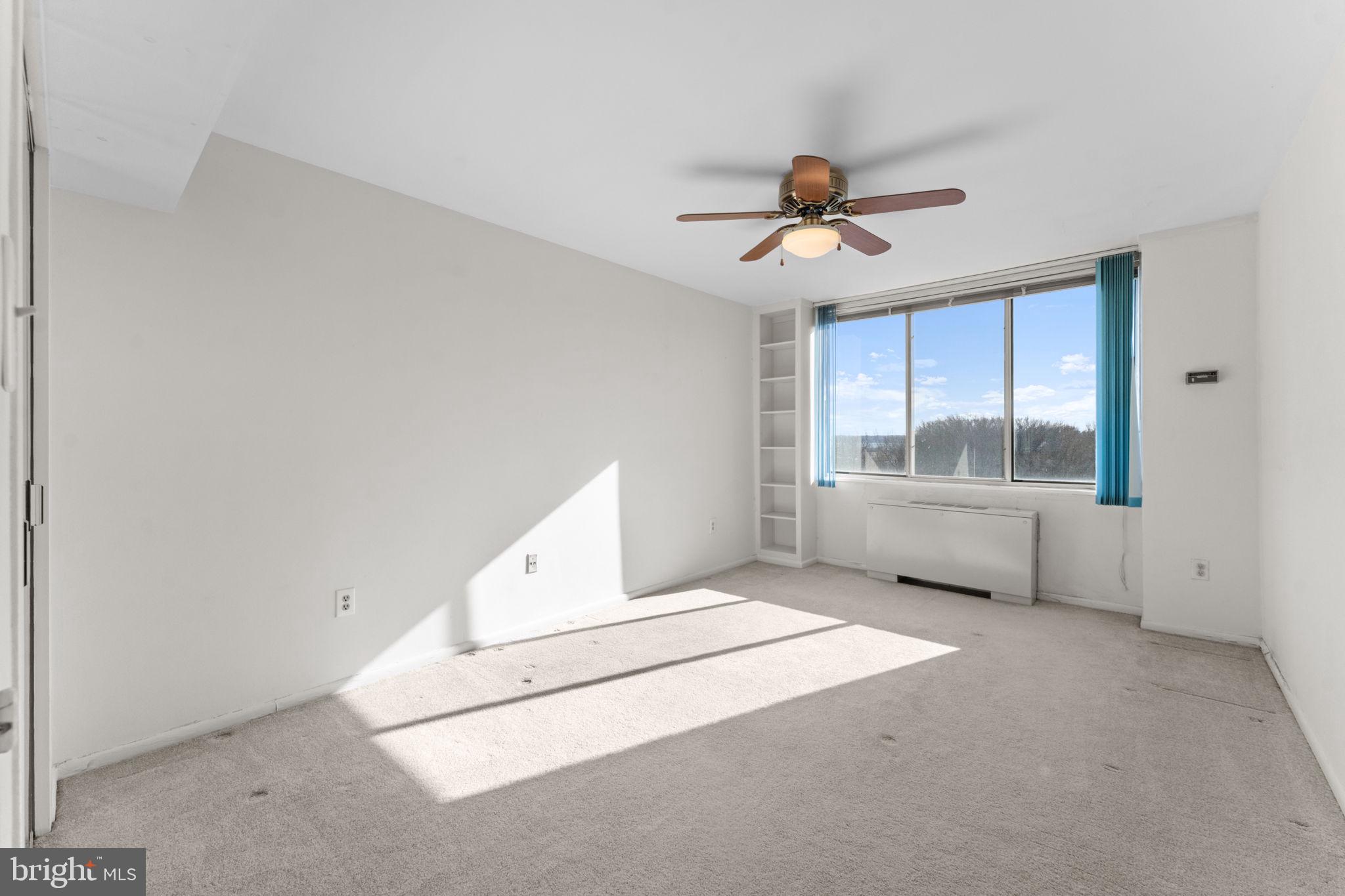 RIVER TOWERS - Residential