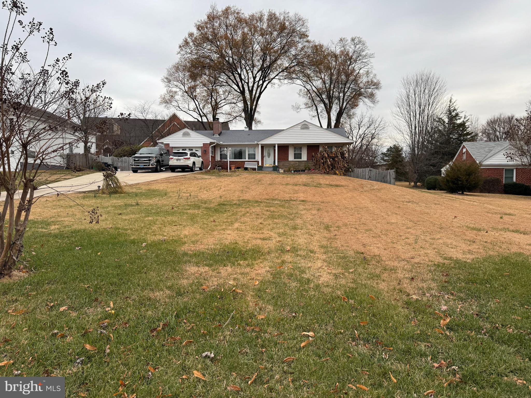 LEWIS HILLS - Residential